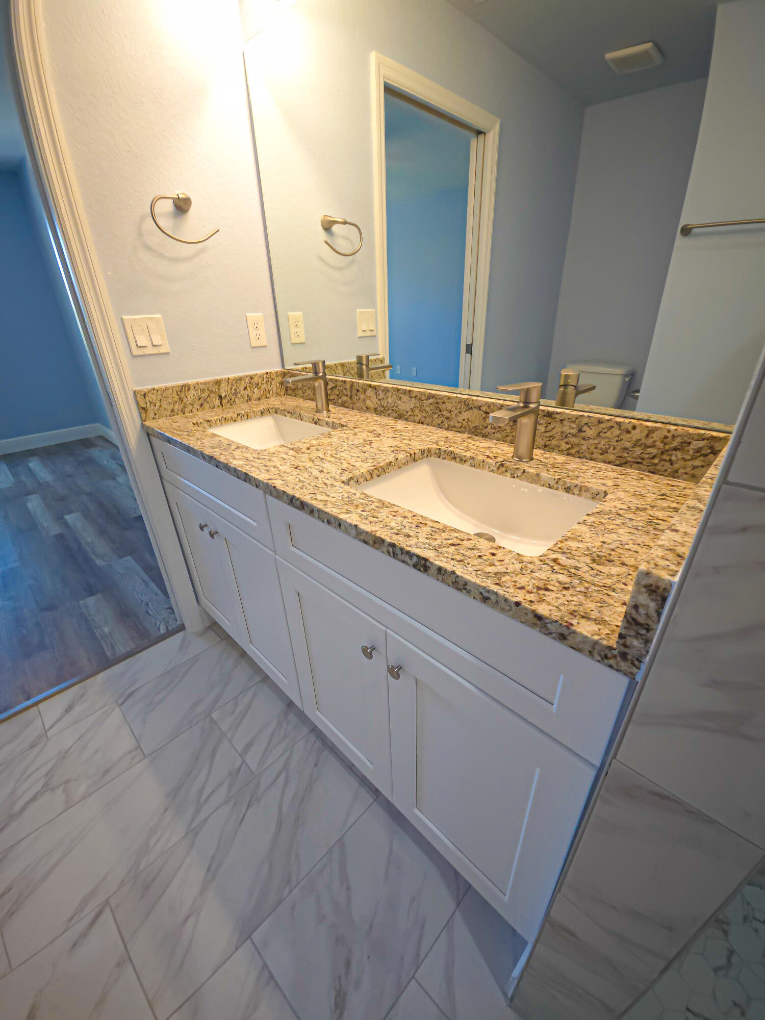 450 Kemper Avenue Property Photo 21