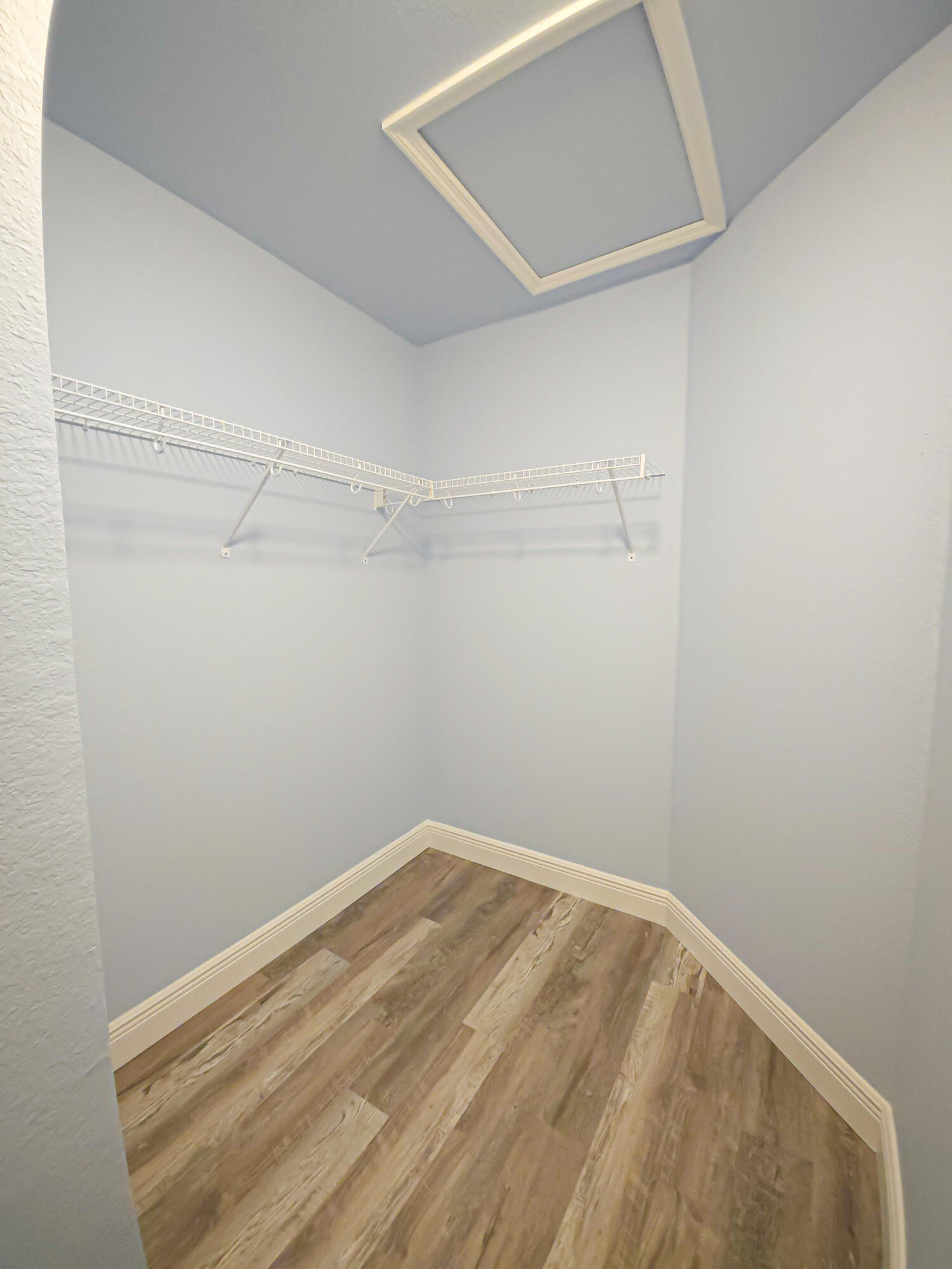 450 Kemper Avenue Property Photo 33