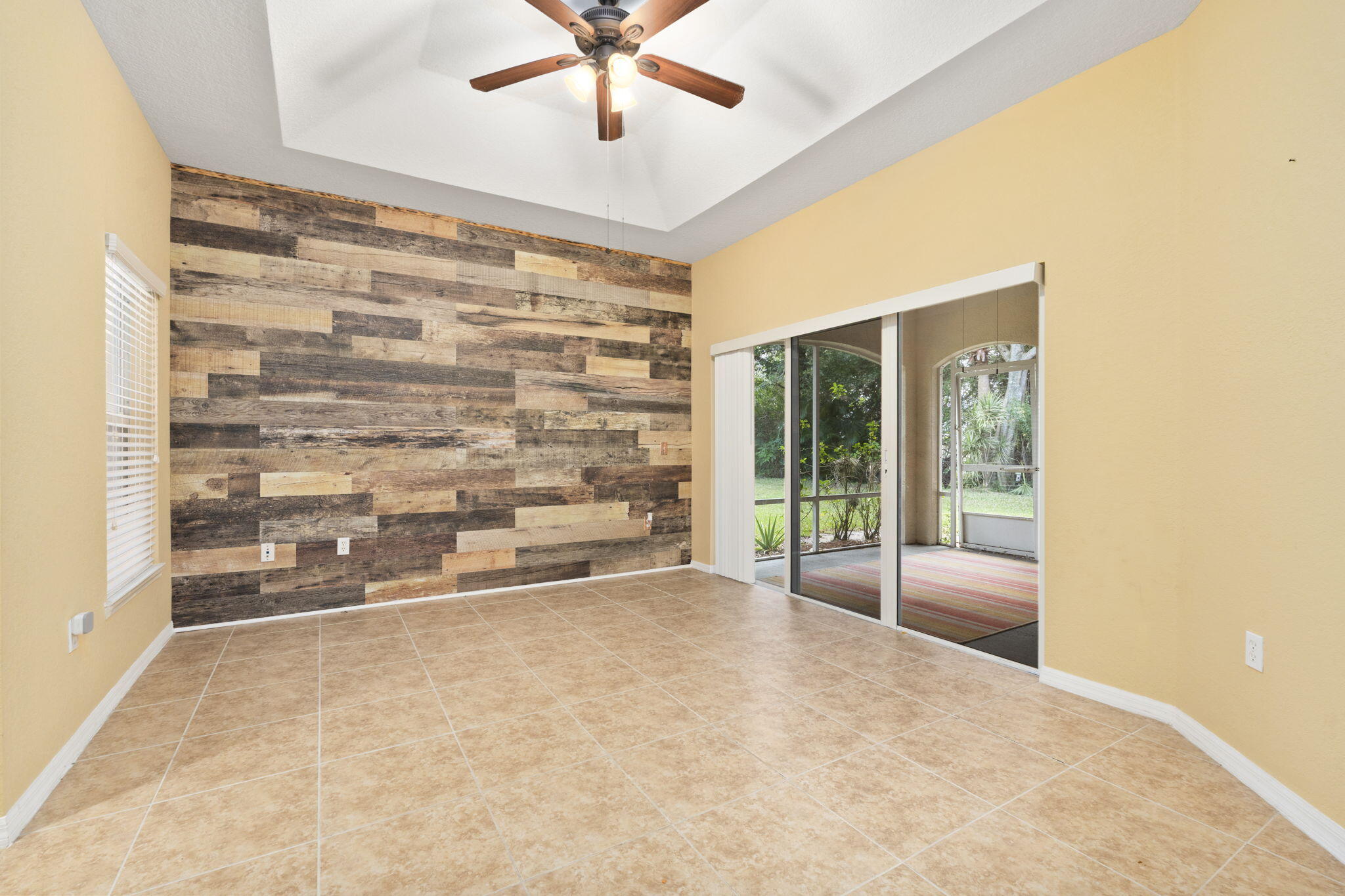 1863 S Dovetail Drive B1 Property Photo 7