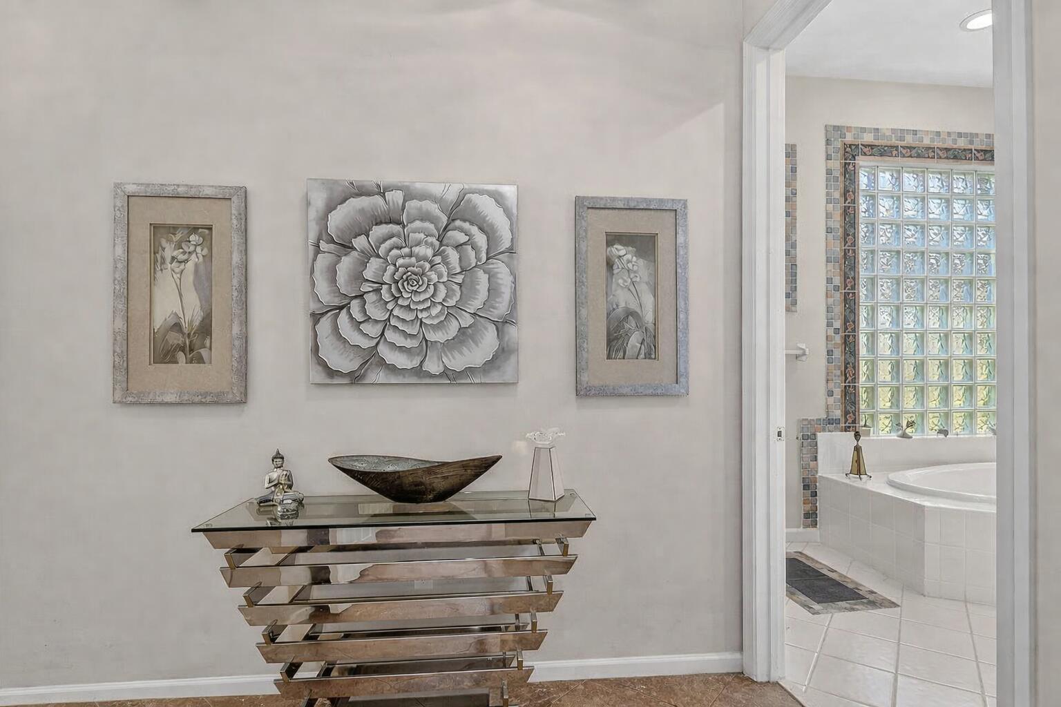 9842 Via Elegante Property Photo 15