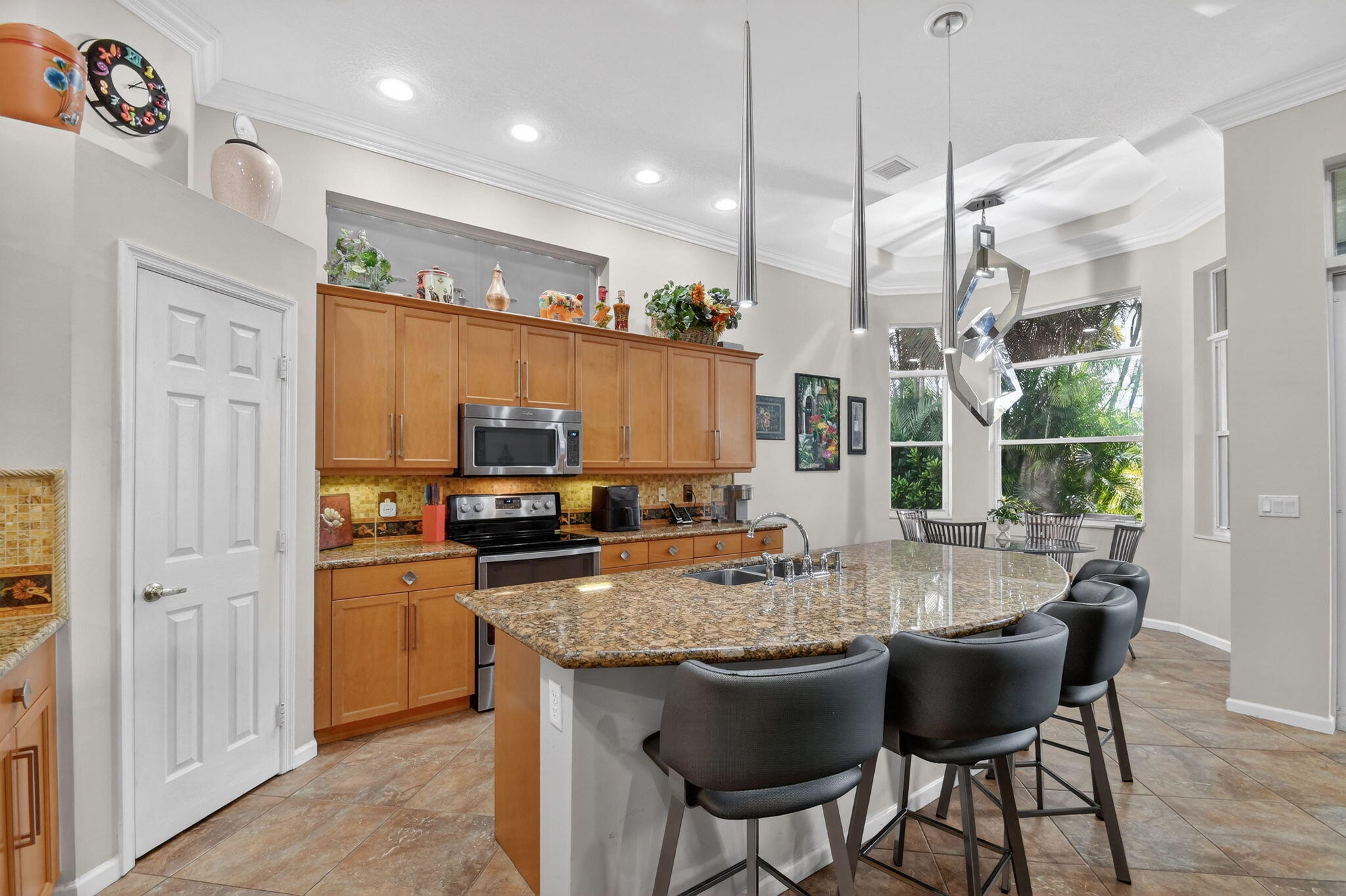 9842 Via Elegante Property Photo 25