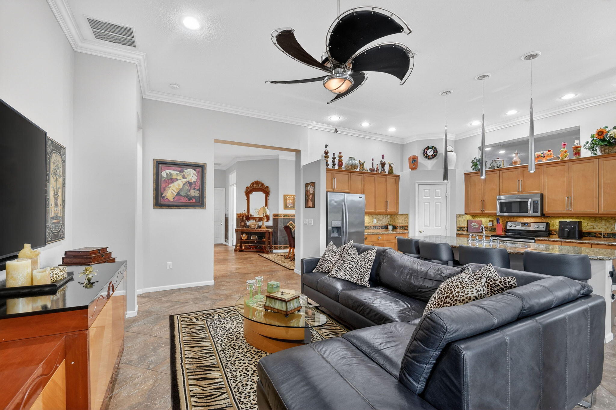 9842 Via Elegante Property Photo 26