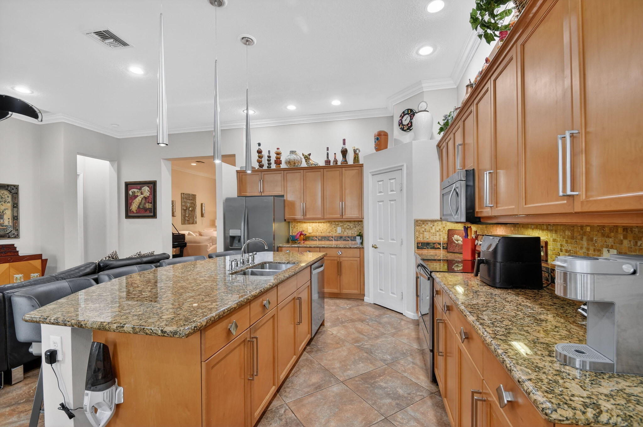 9842 Via Elegante Property Photo 27