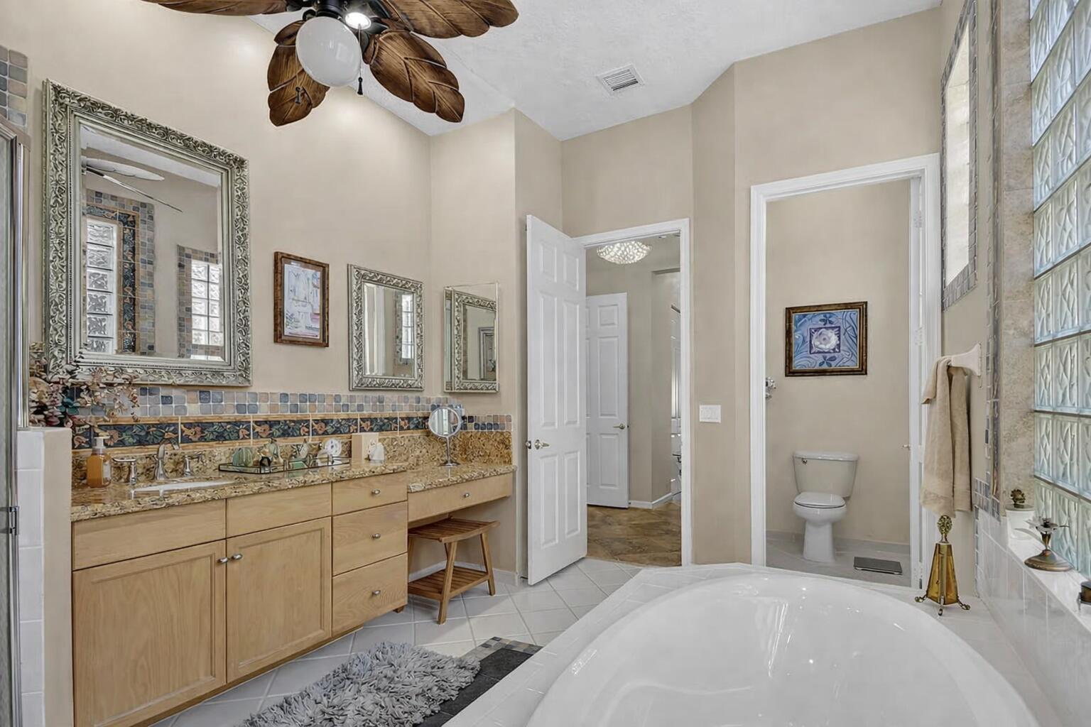 9842 Via Elegante Property Photo 30