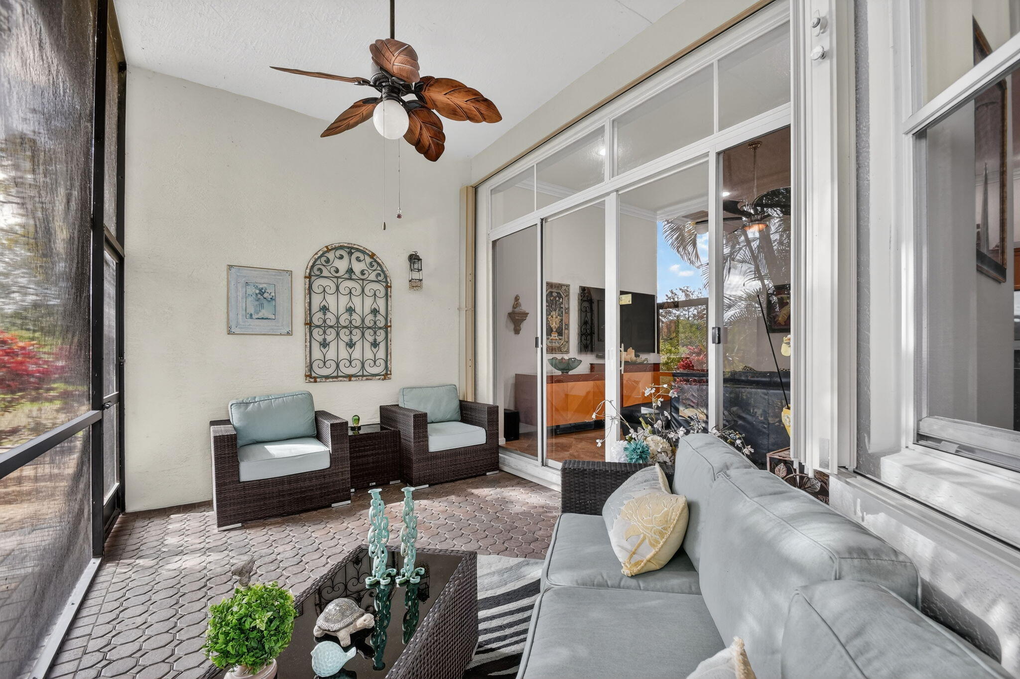 9842 Via Elegante Property Photo 31