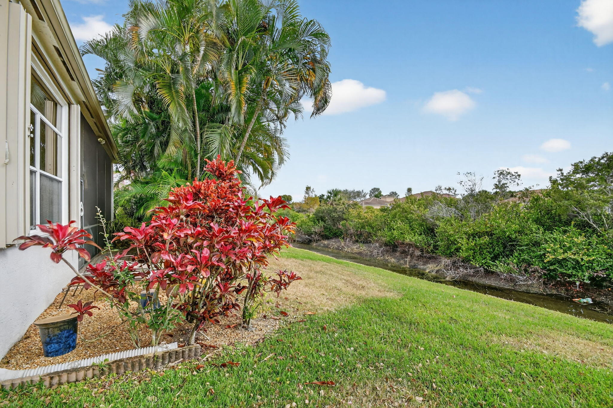 9842 Via Elegante Property Photo 35