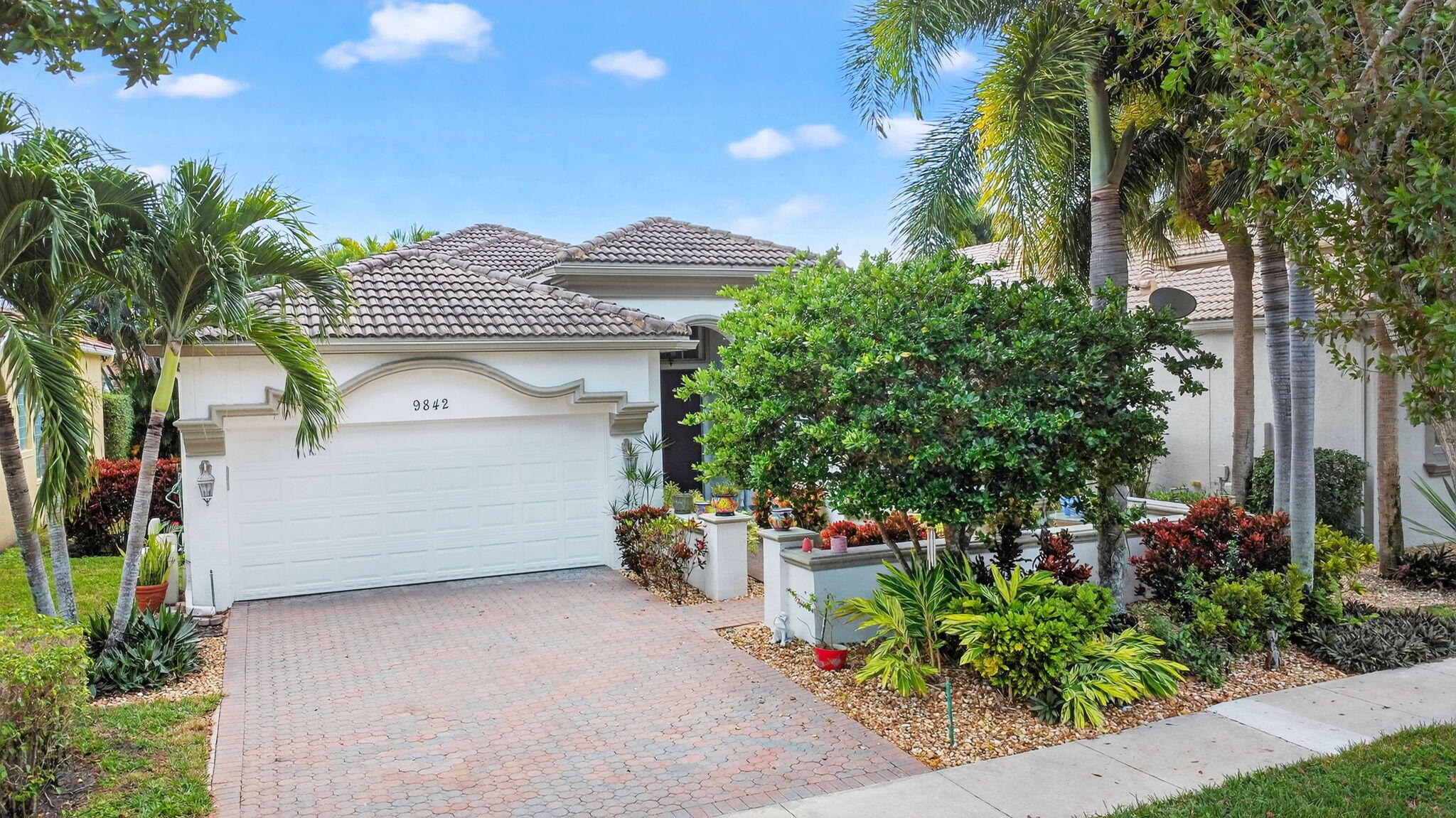 9842 Via Elegante Property Photo 53