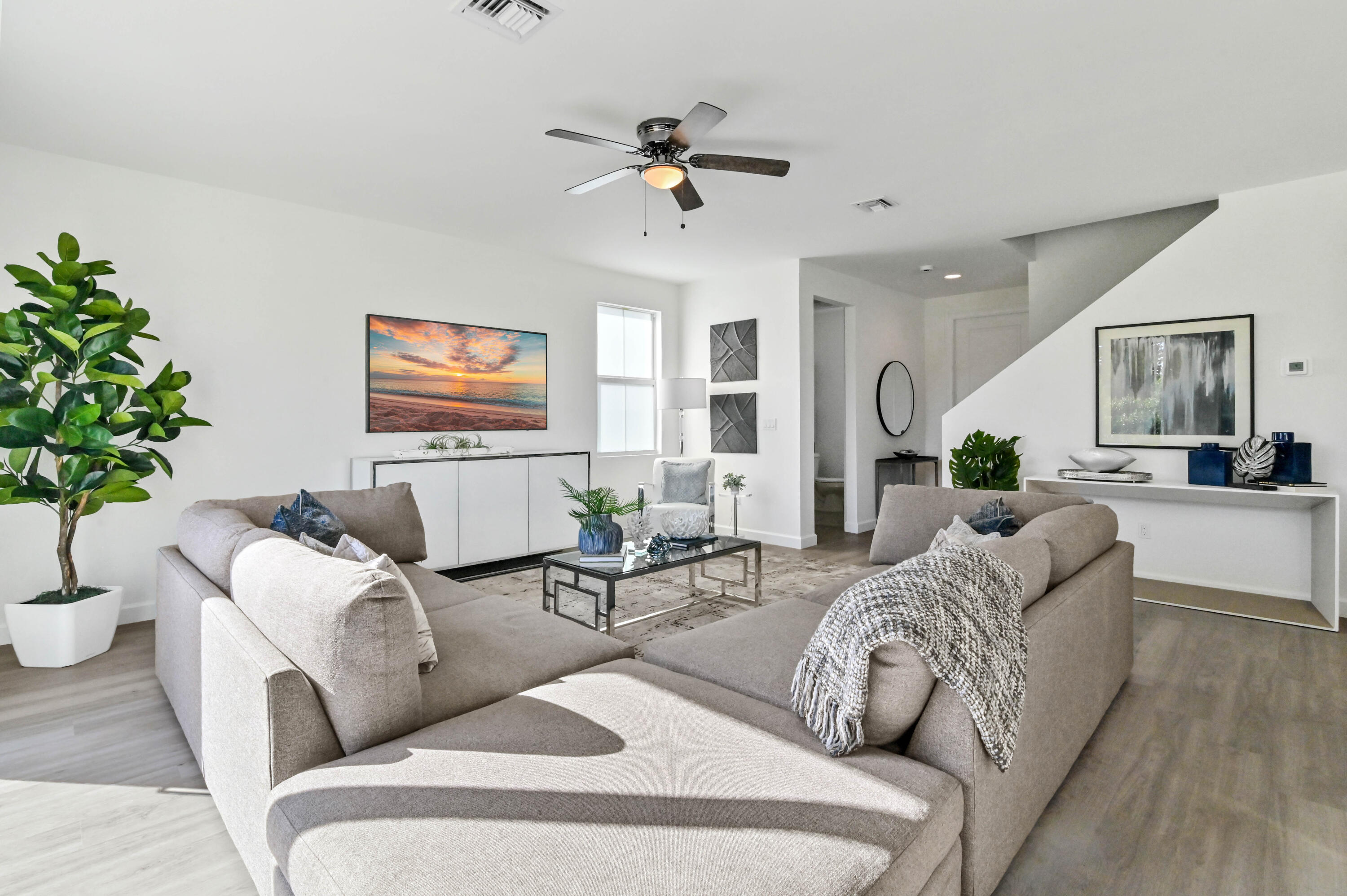 6383 Tenor Drive Property Photo 12