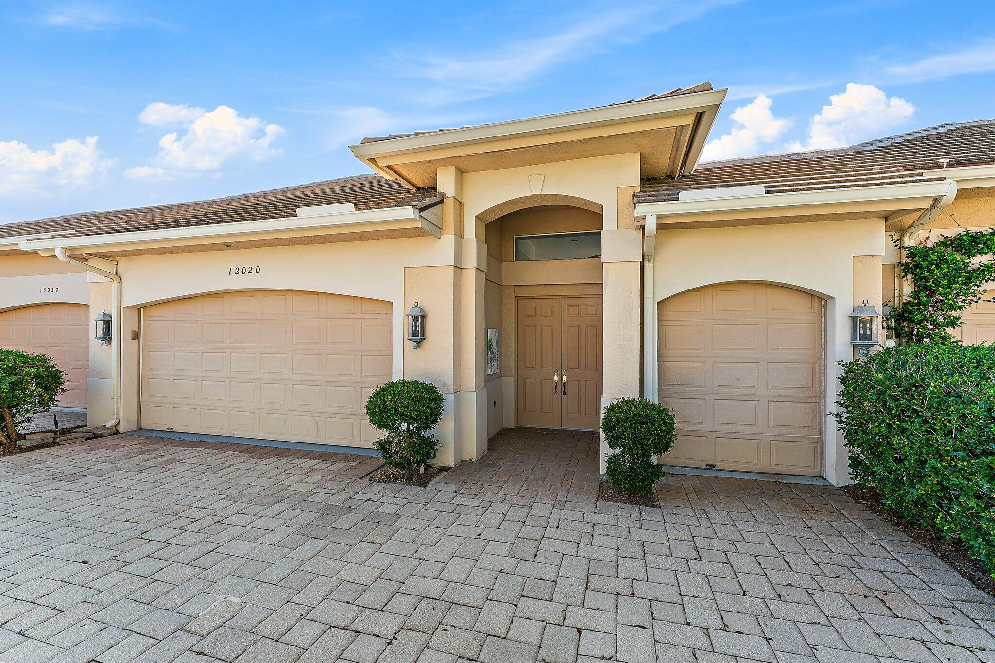 12020 Se Birkdale Run Property Photo 3