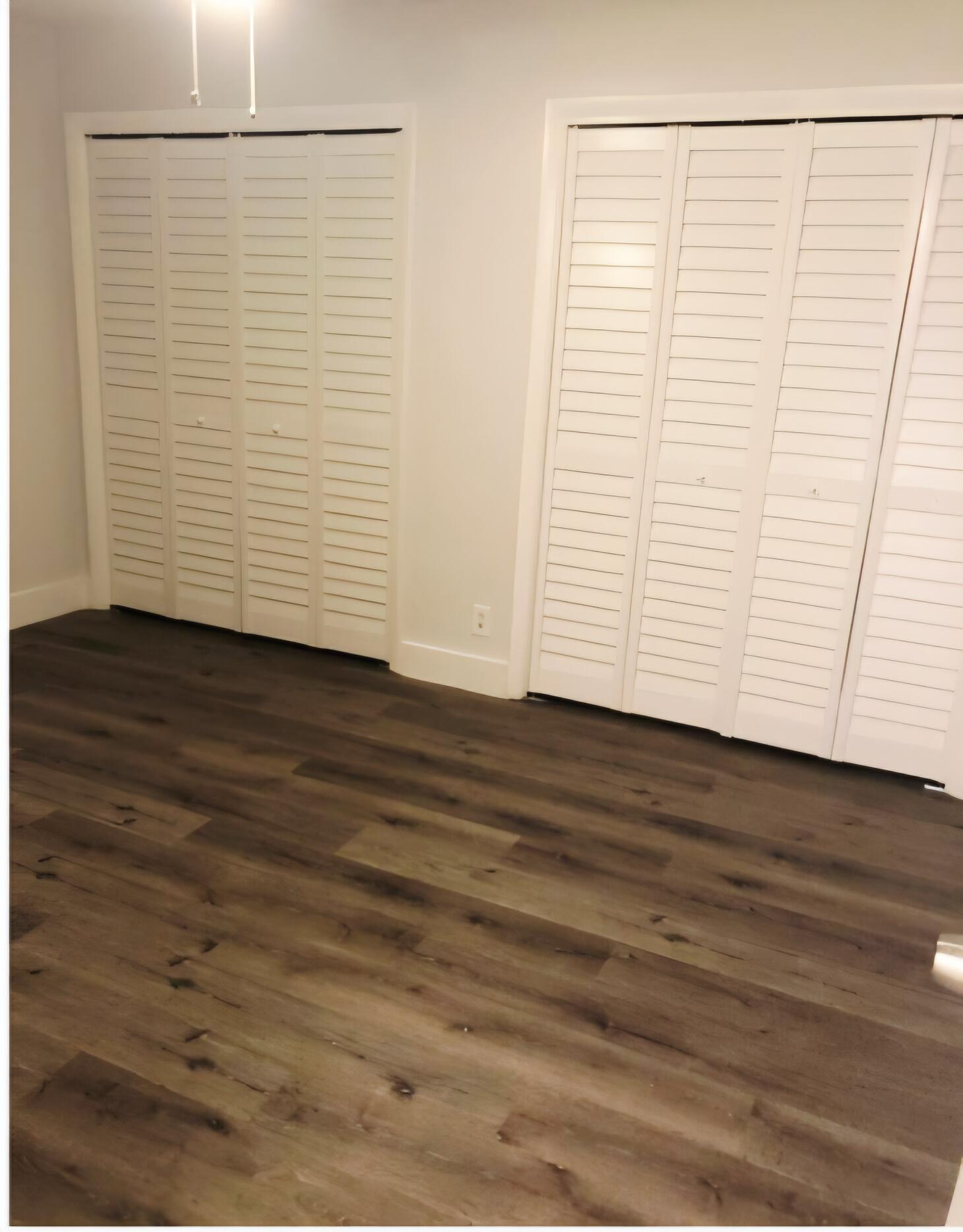 4115 Riverside Drive 1-5 Property Photo 4