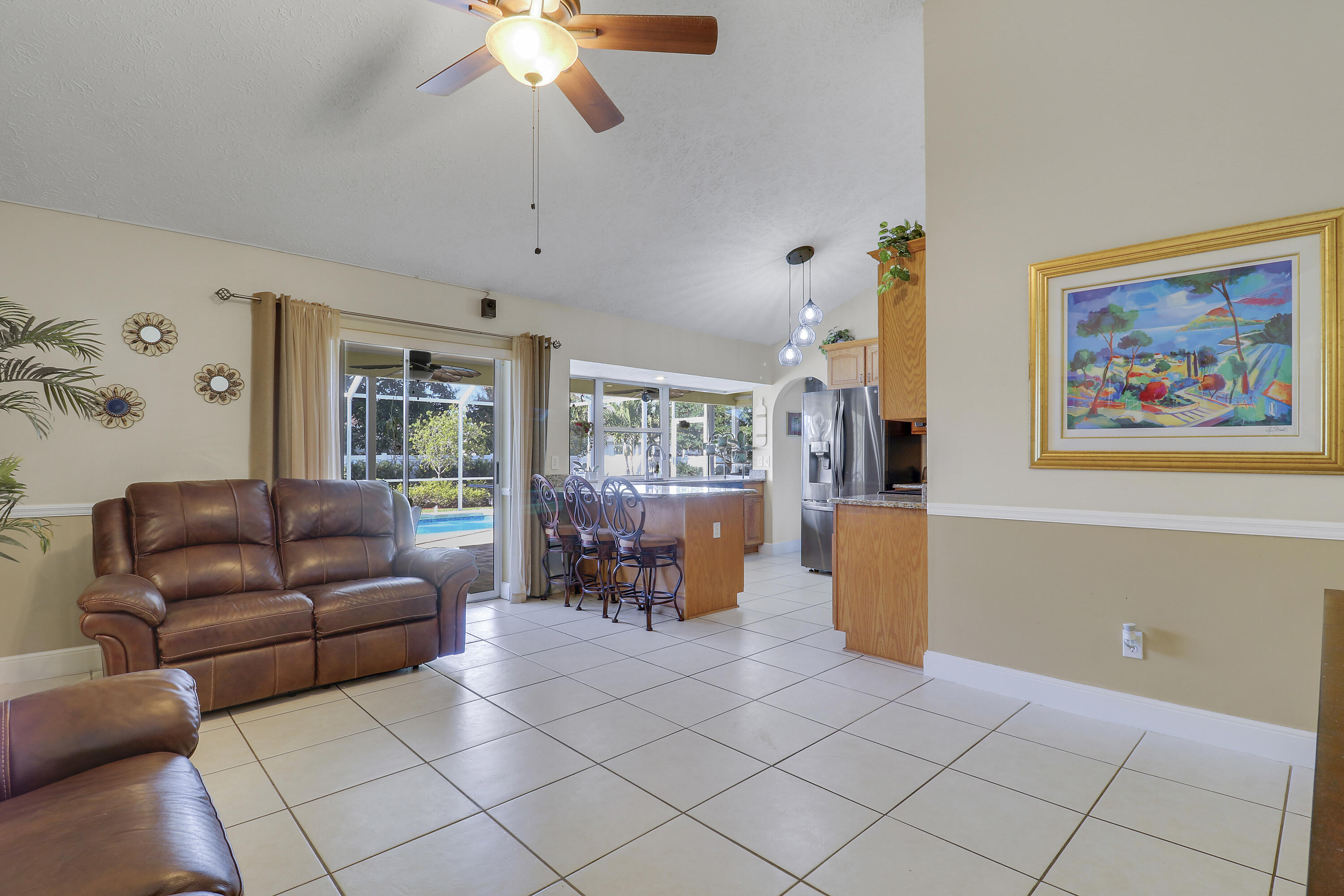 2374 Sw Chateau Terrace Property Photo 5