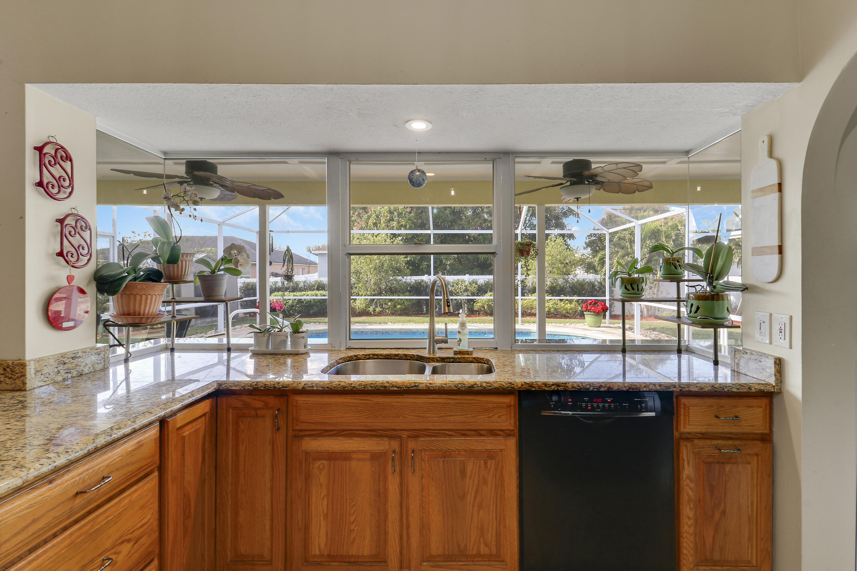 2374 Sw Chateau Terrace Property Photo 25