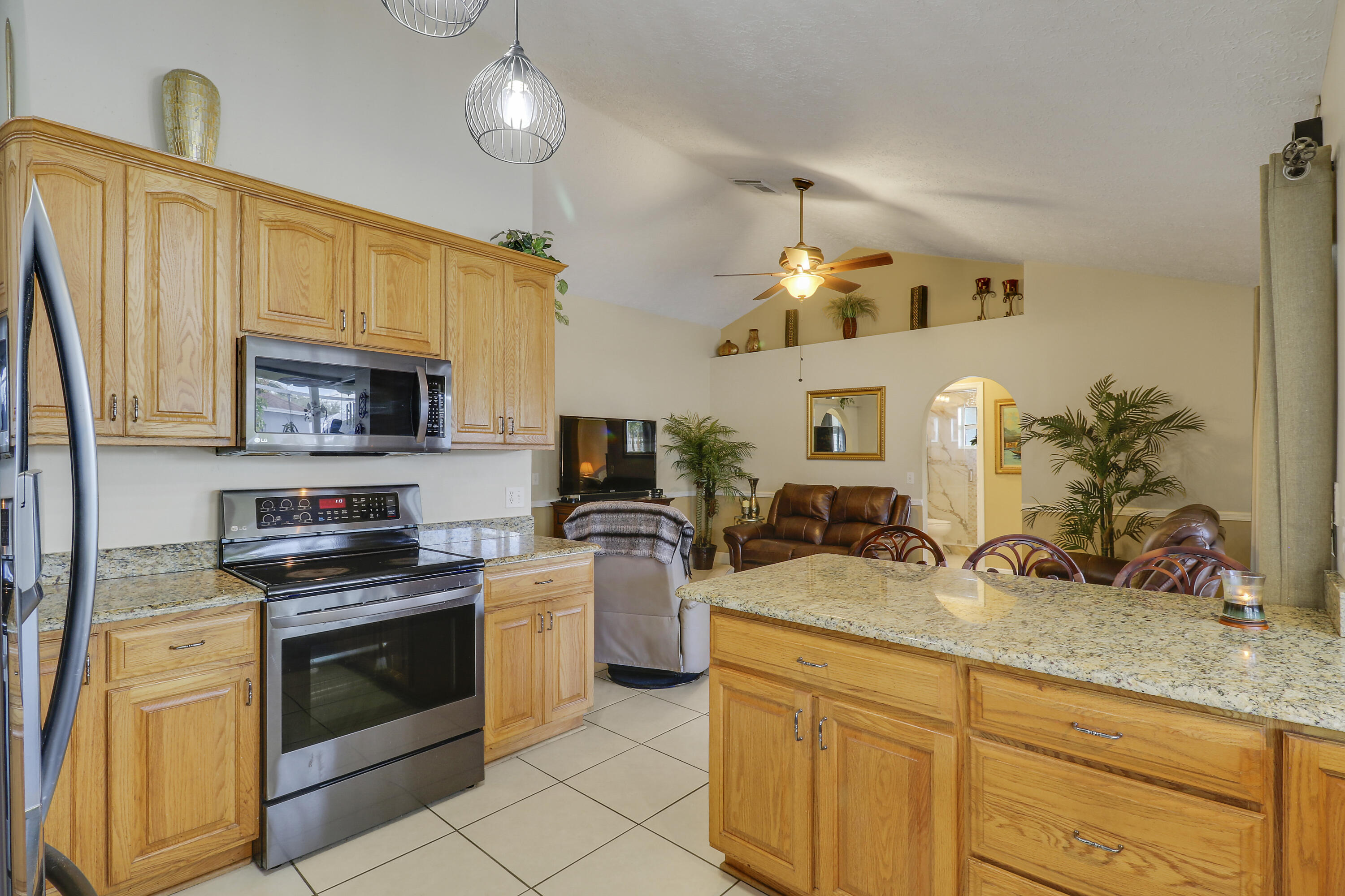 2374 Sw Chateau Terrace Property Photo 26