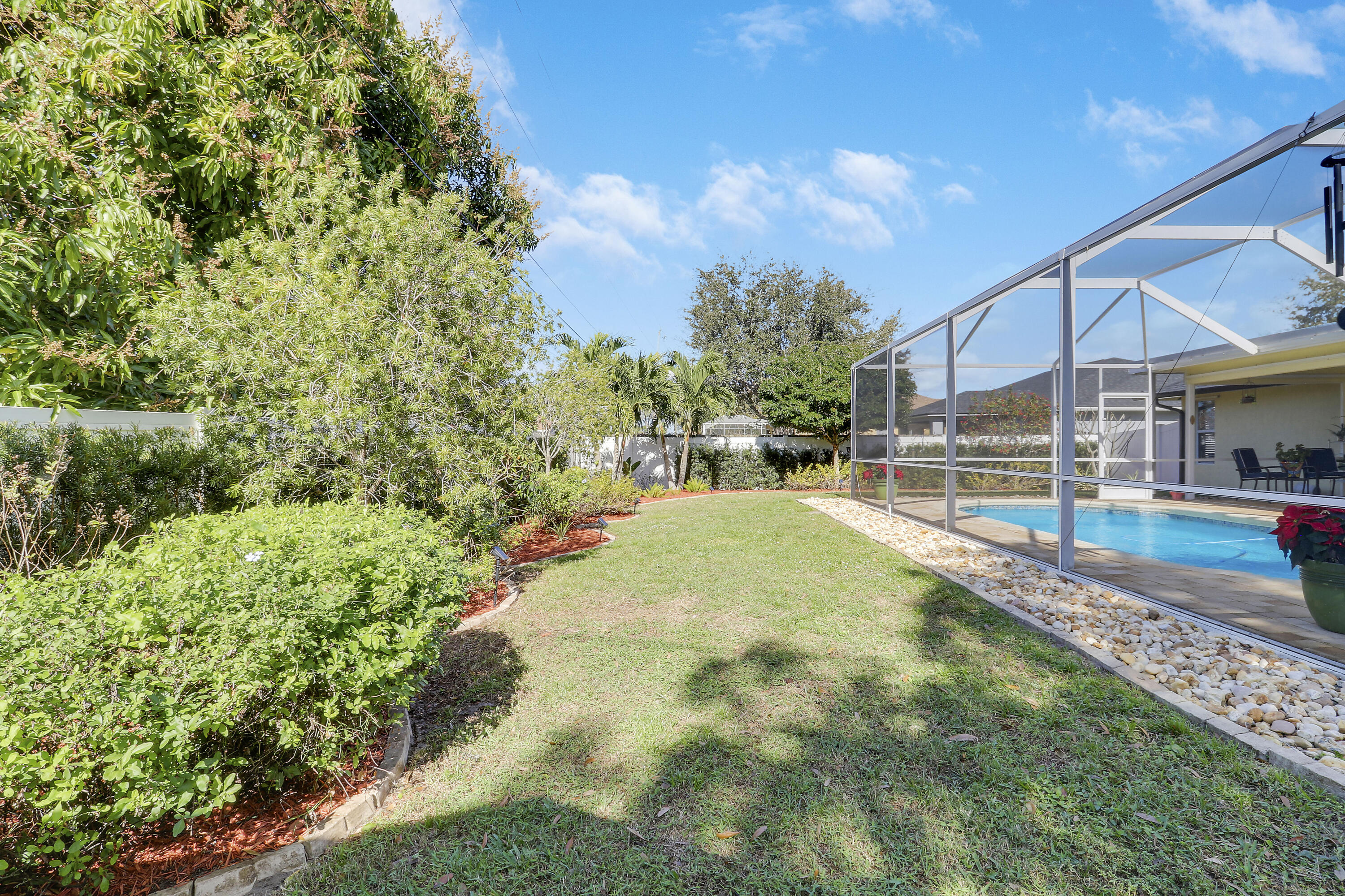 2374 Sw Chateau Terrace Property Photo 36