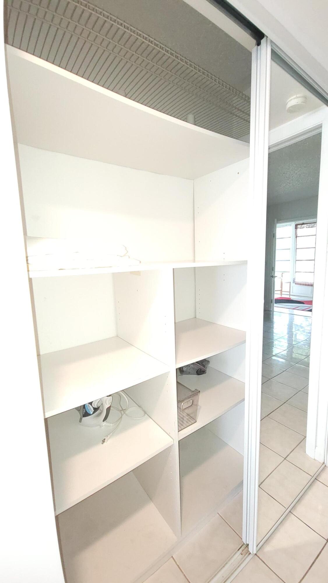 405 Southampton A Property Photo 25