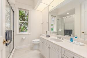 901 Se Riverside Drive Property Photo 45