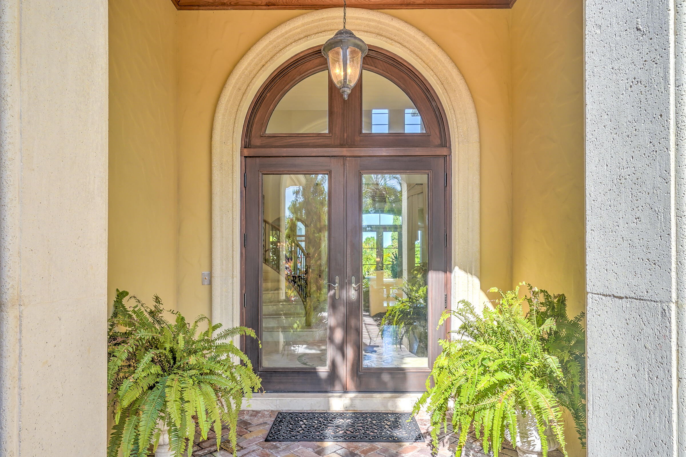 190 Se Bella Strano Property Photo 7