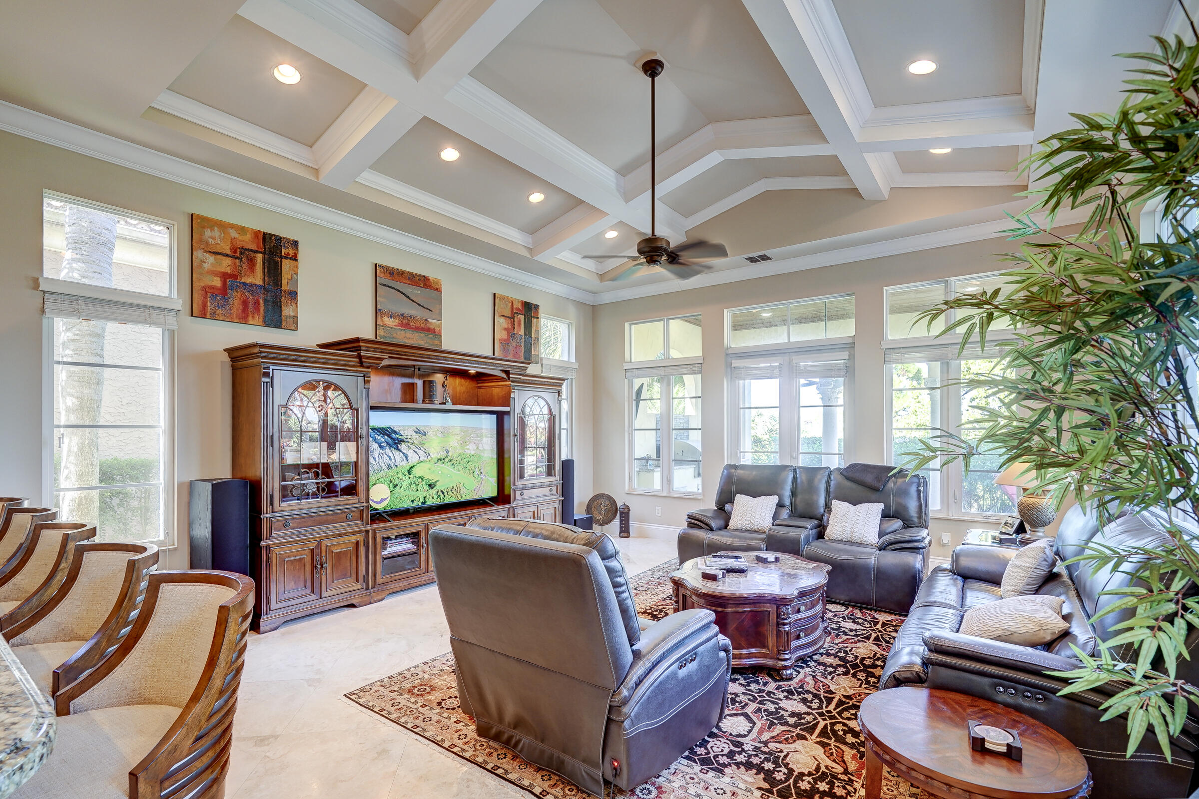 190 Se Bella Strano Property Photo 34