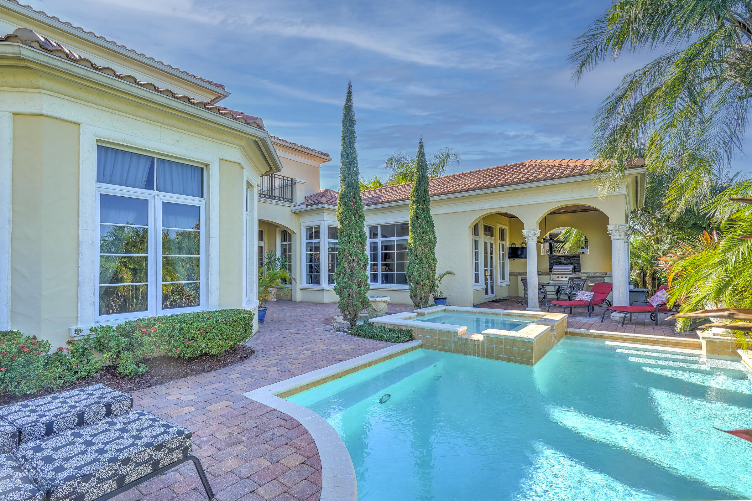 190 Se Bella Strano Property Photo 52