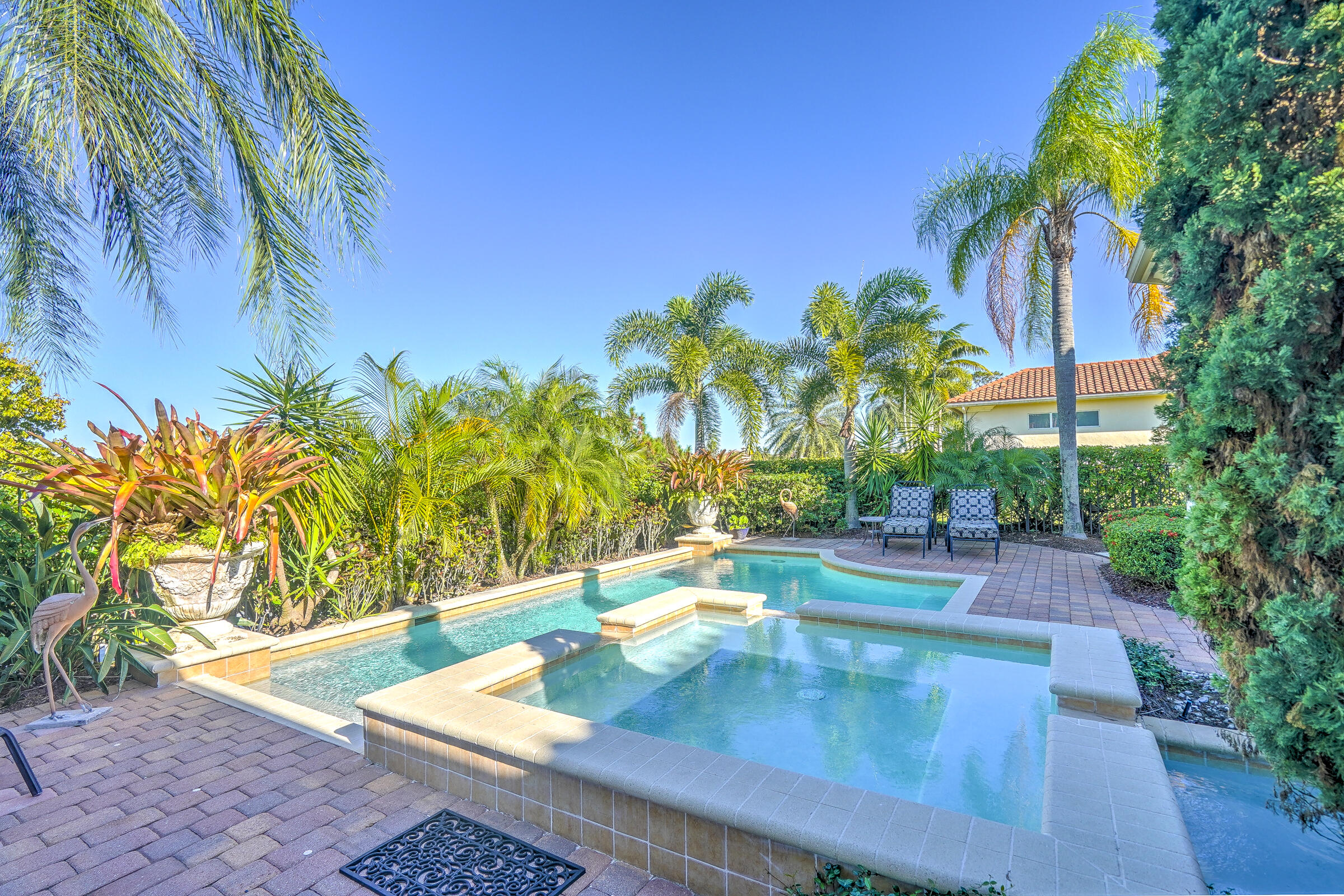 190 Se Bella Strano Property Photo 53