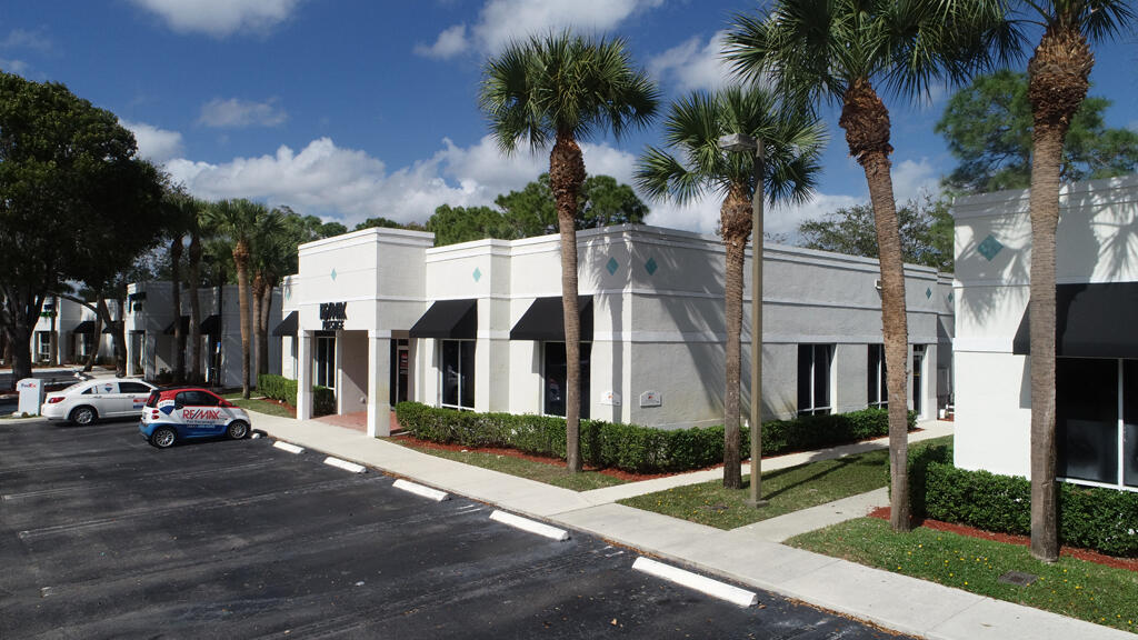 1402 Royal Palm Beach Boulevard 300 Property Photo 4