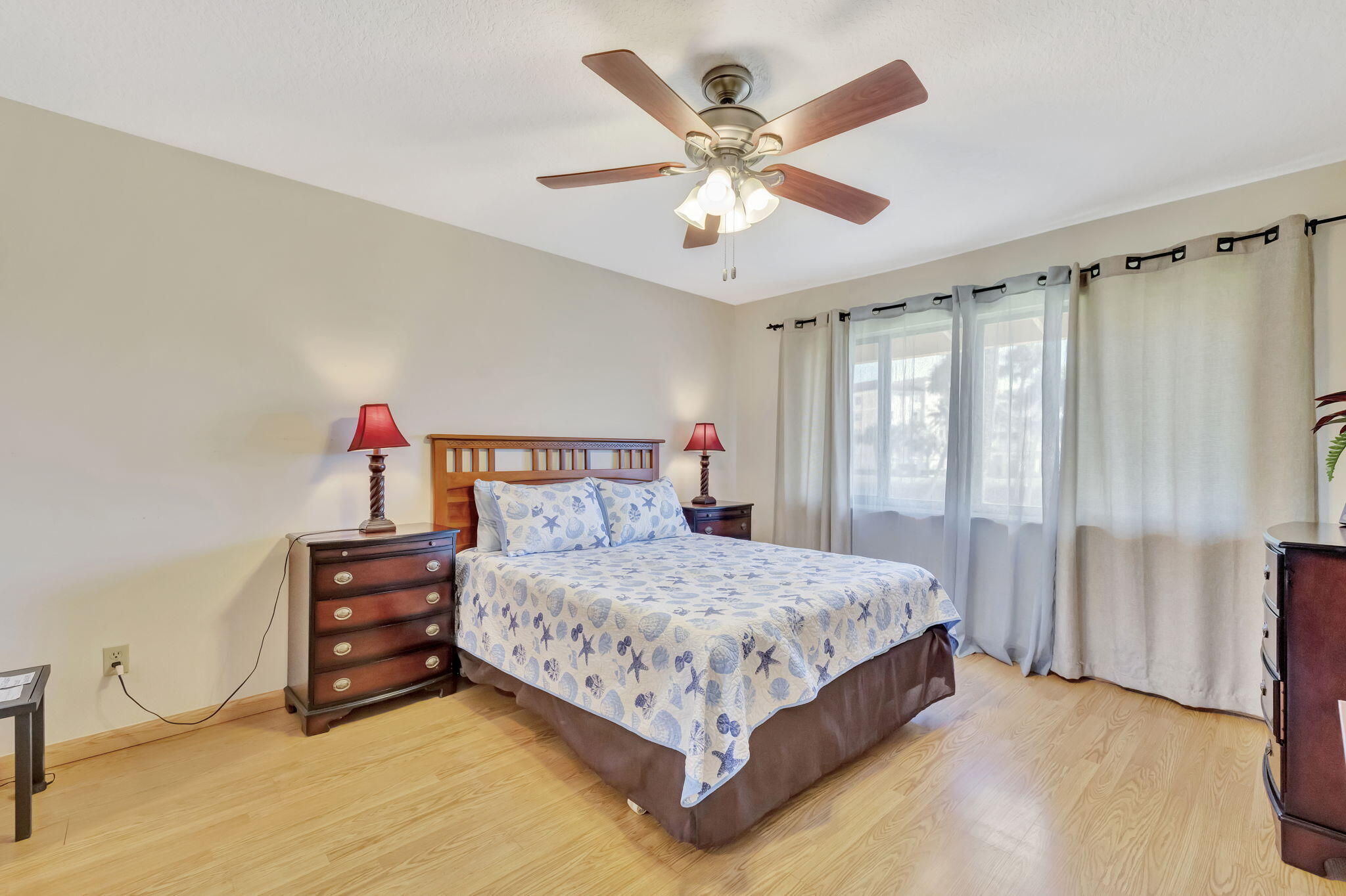 2400 S Ocean Drive 925 Property Photo 11