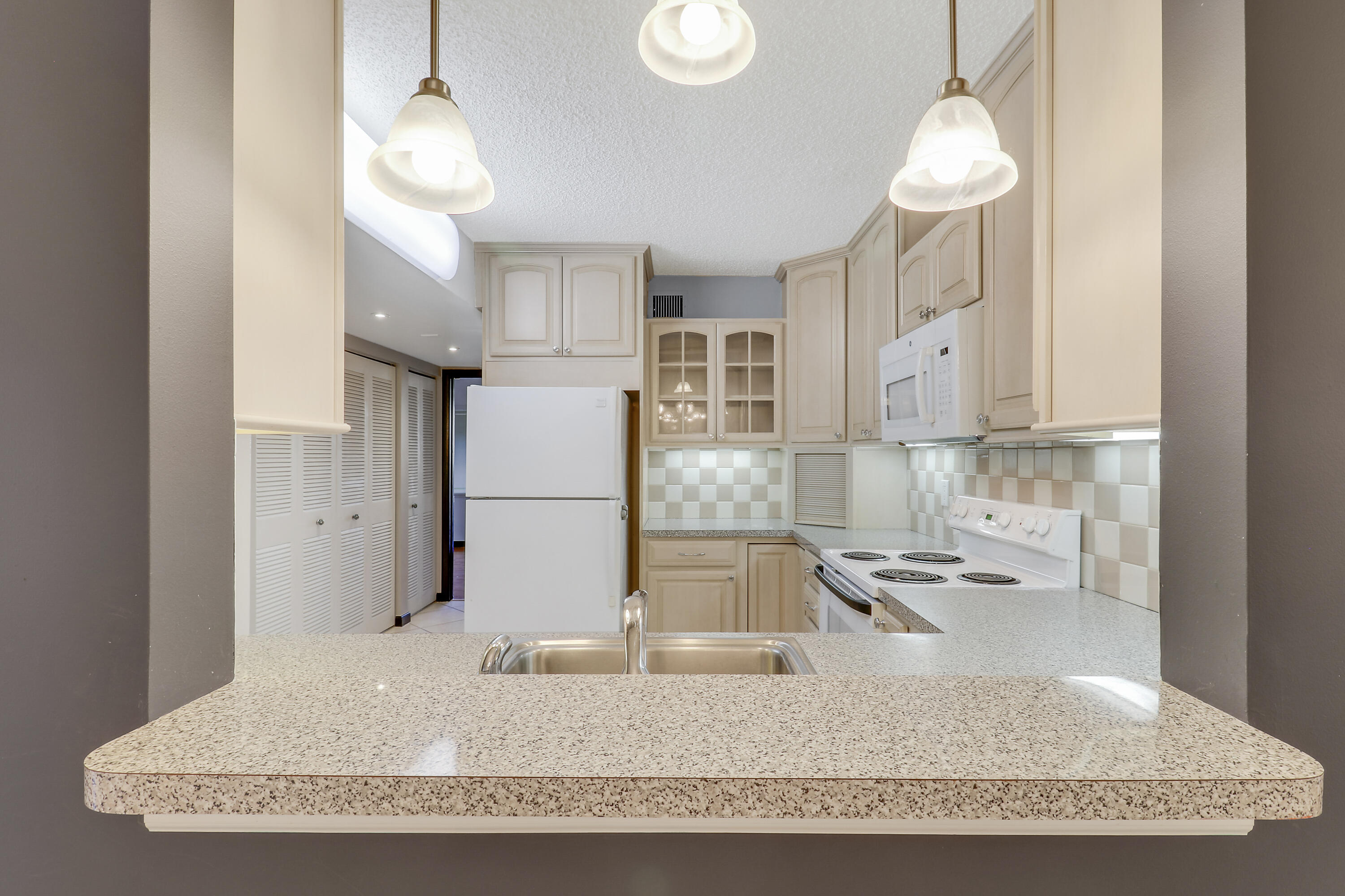 6370 Chasewood Drive A-3 Property Photo 6