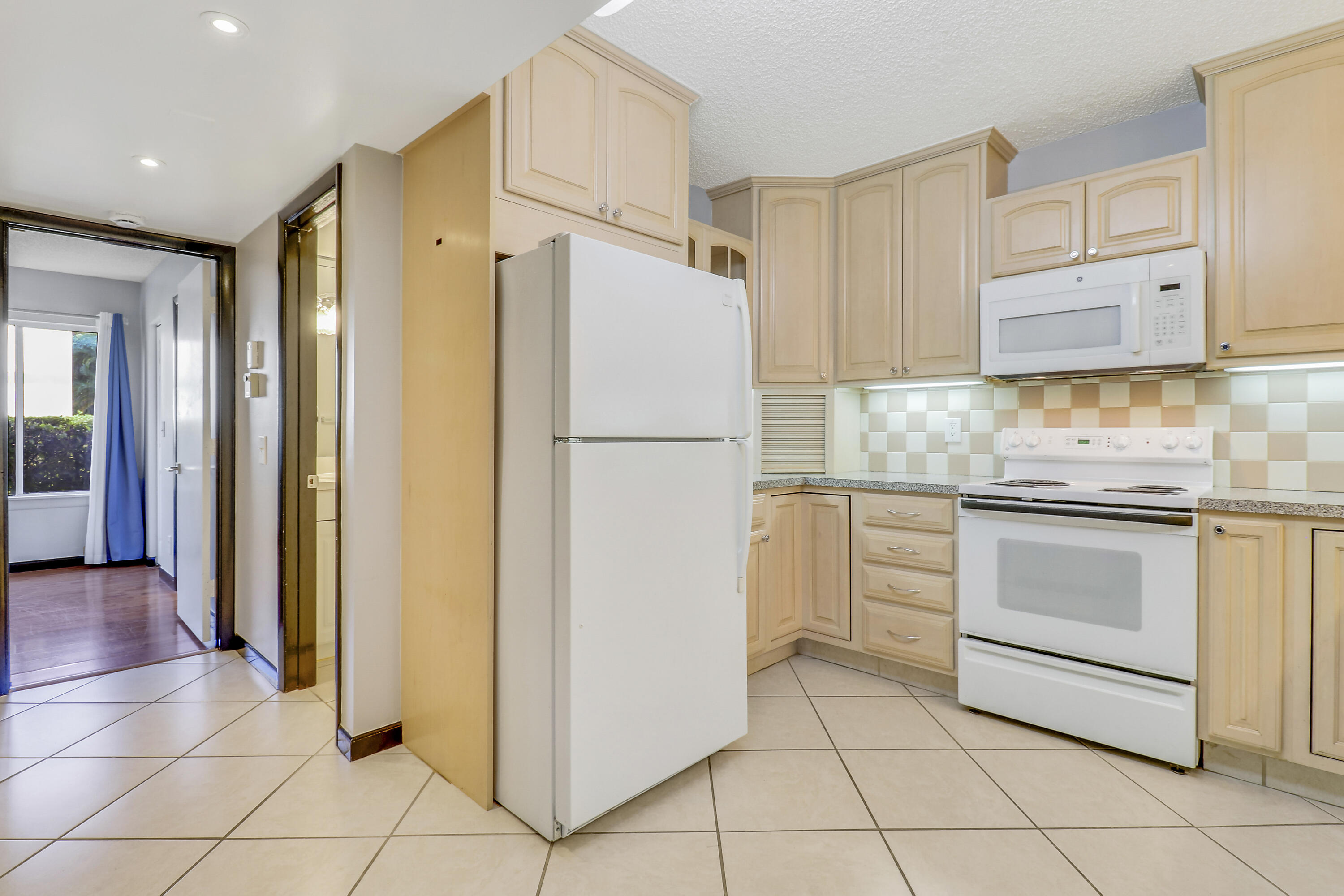 6370 Chasewood Drive A-3 Property Photo 10