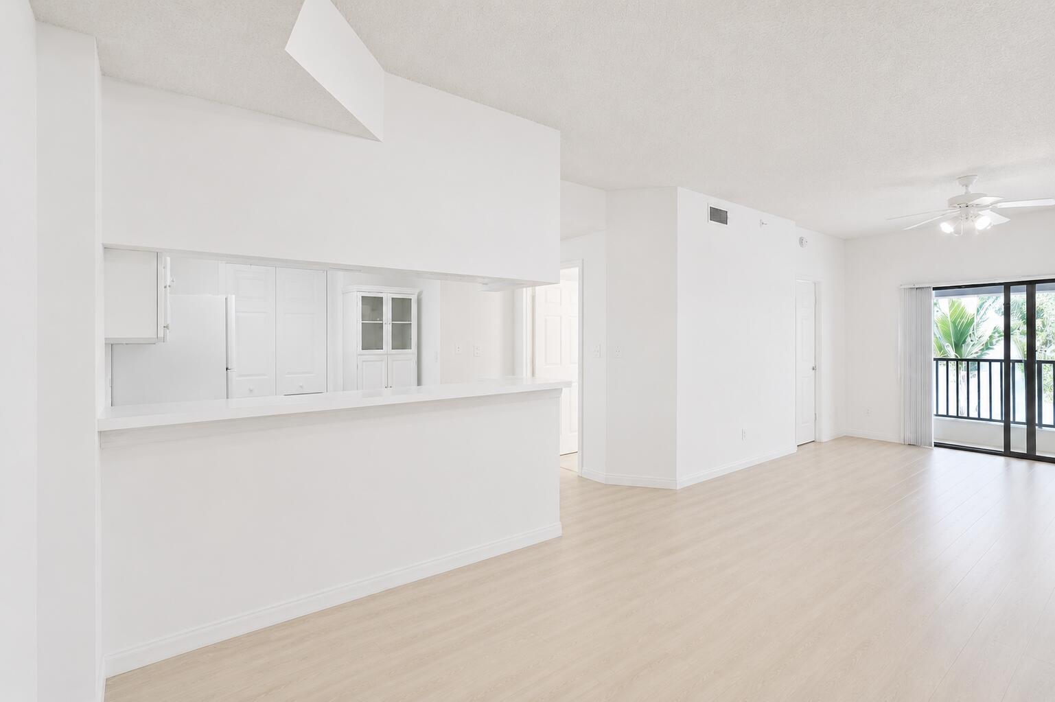 2806 Veronia Drive 301 Property Photo 6