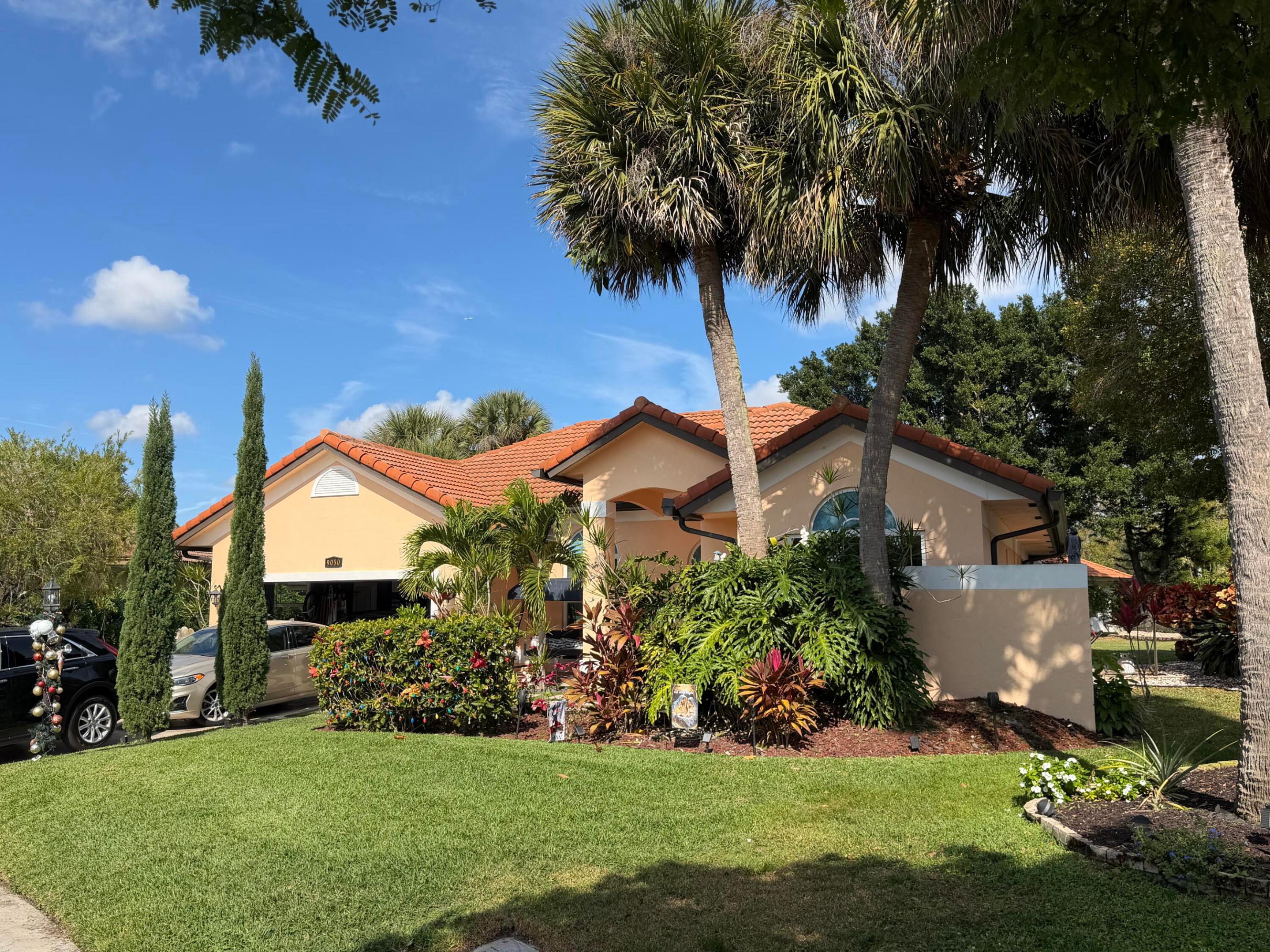 9050 Cypress Hollow Drive Property Photo 1