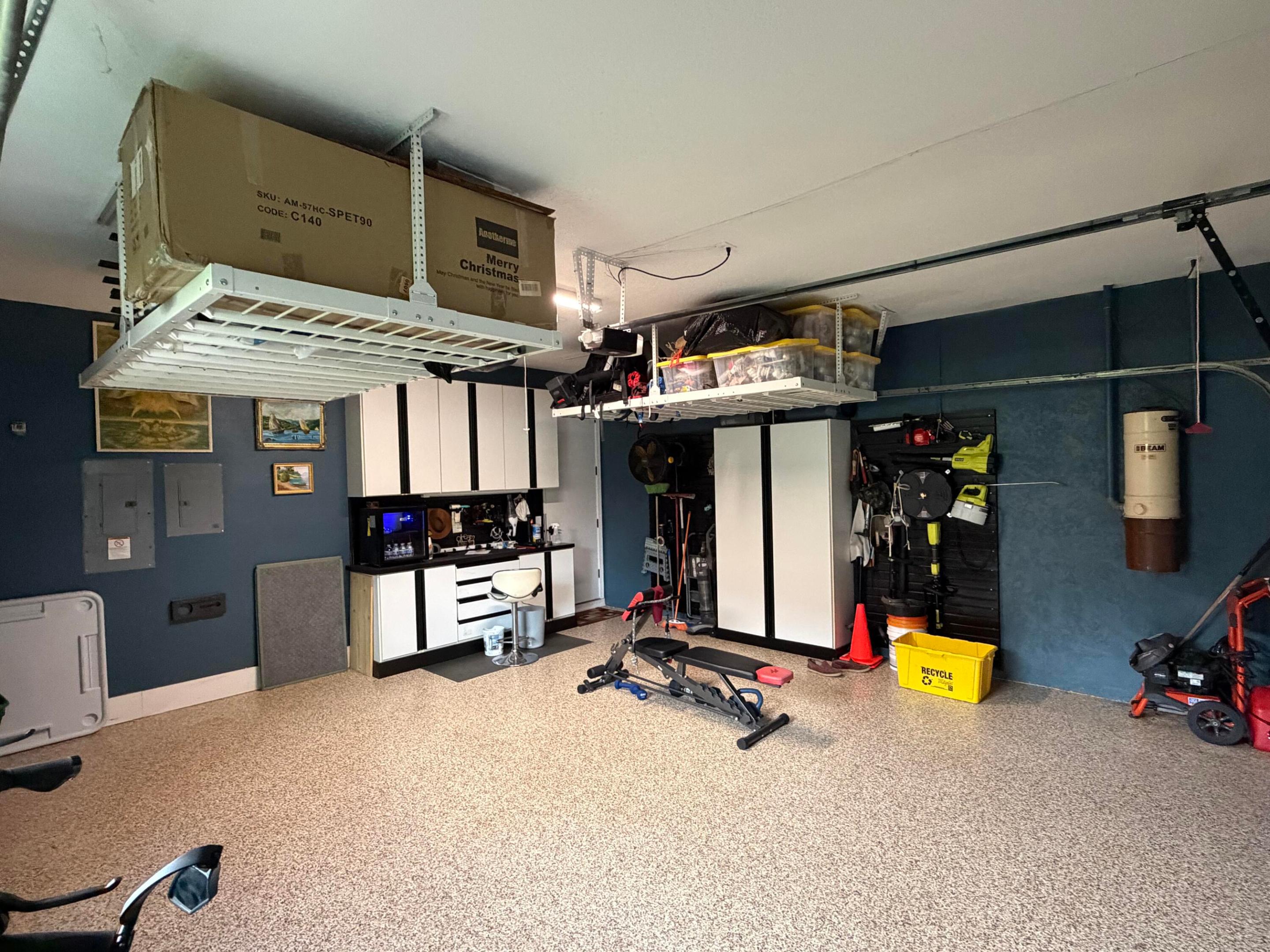 9050 Cypress Hollow Drive Property Photo 11