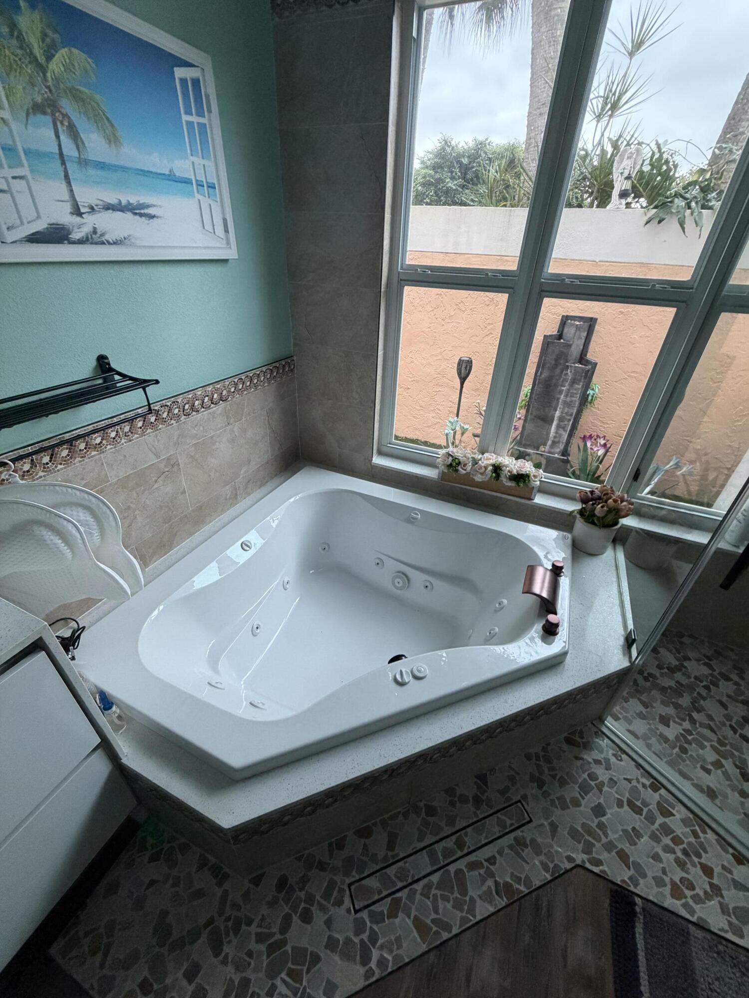 9050 Cypress Hollow Drive Property Photo 34