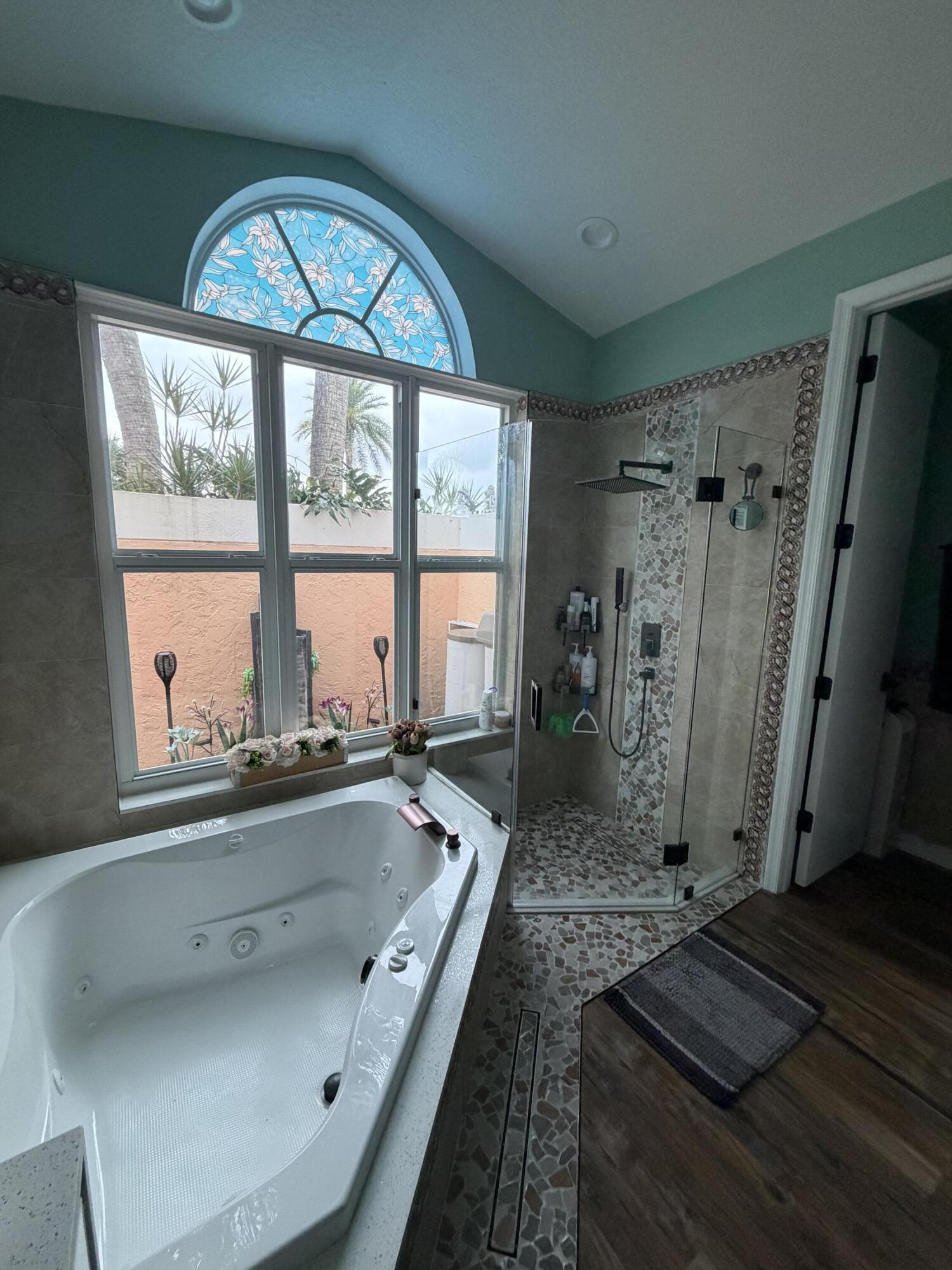 9050 Cypress Hollow Drive Property Photo 36