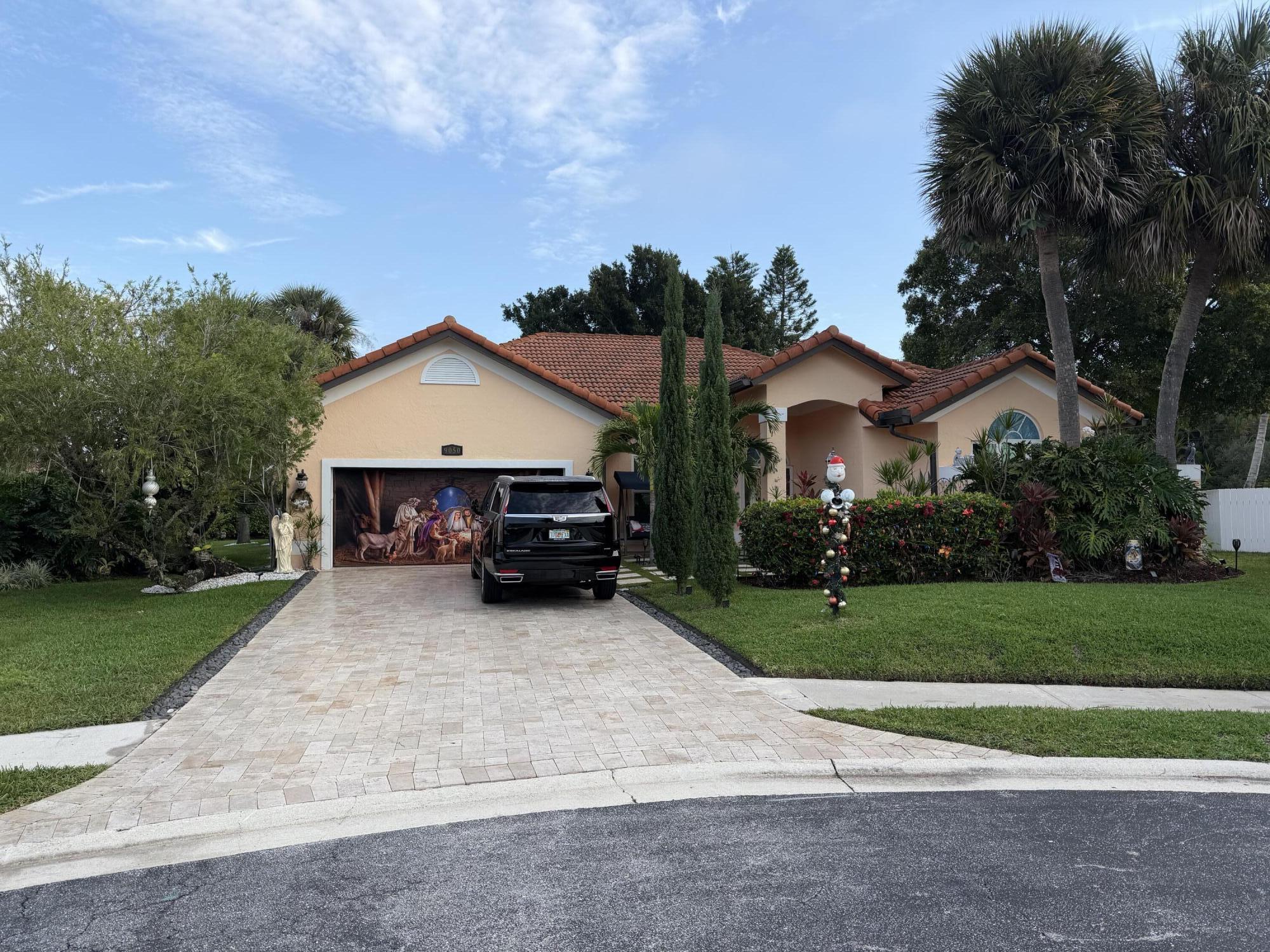9050 Cypress Hollow Drive Property Photo 37
