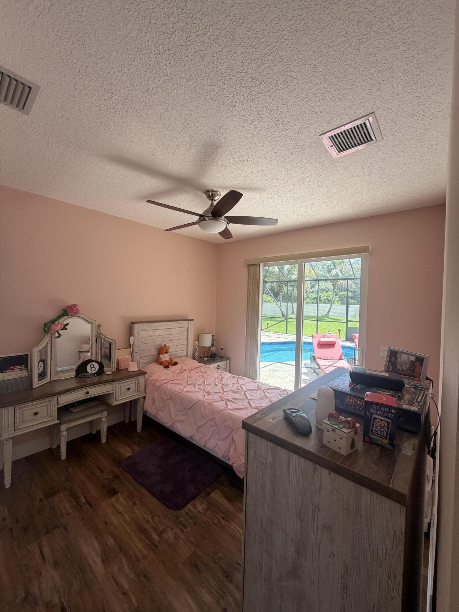 9050 Cypress Hollow Drive Property Photo 49