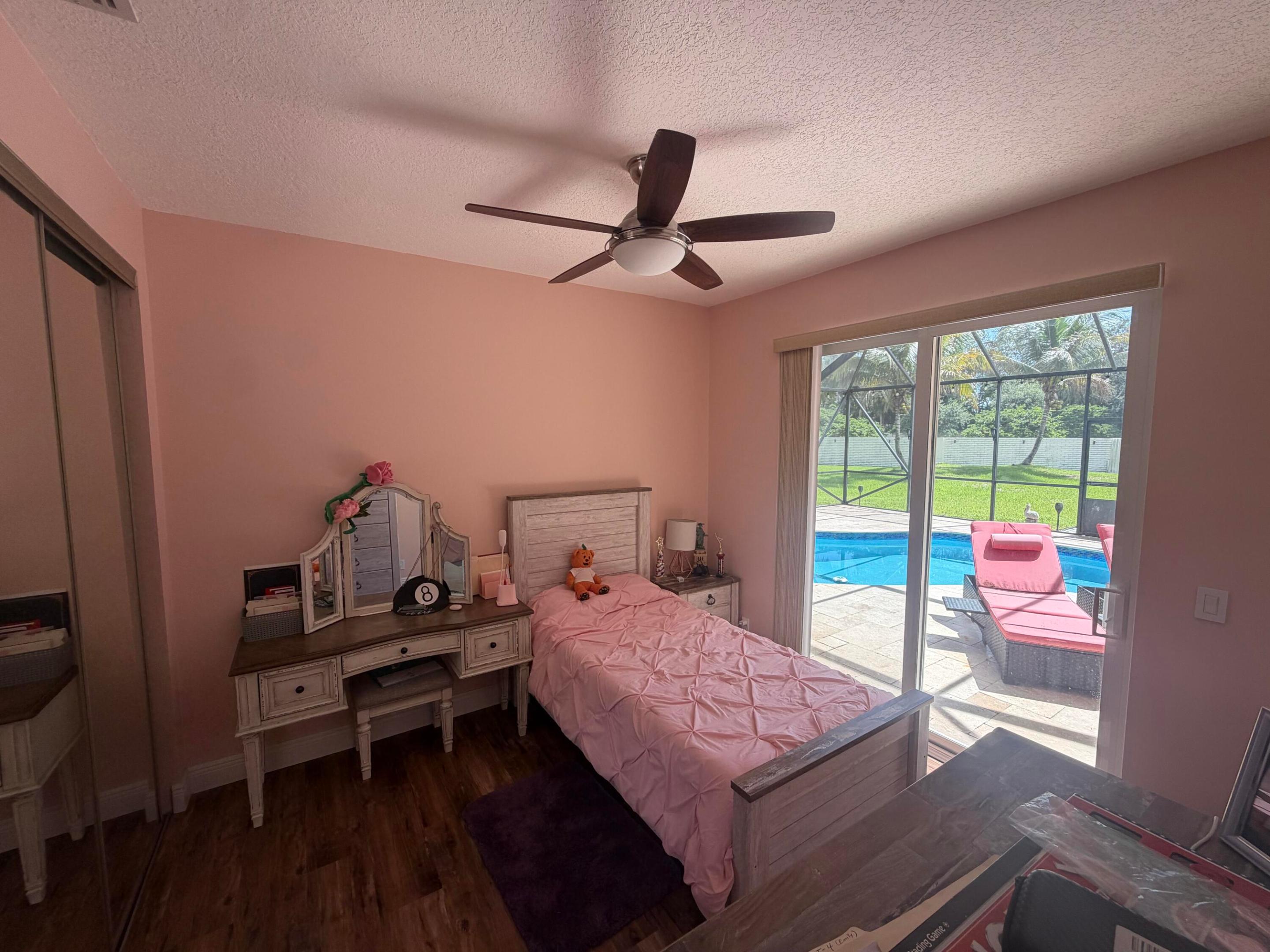 9050 Cypress Hollow Drive Property Photo 51