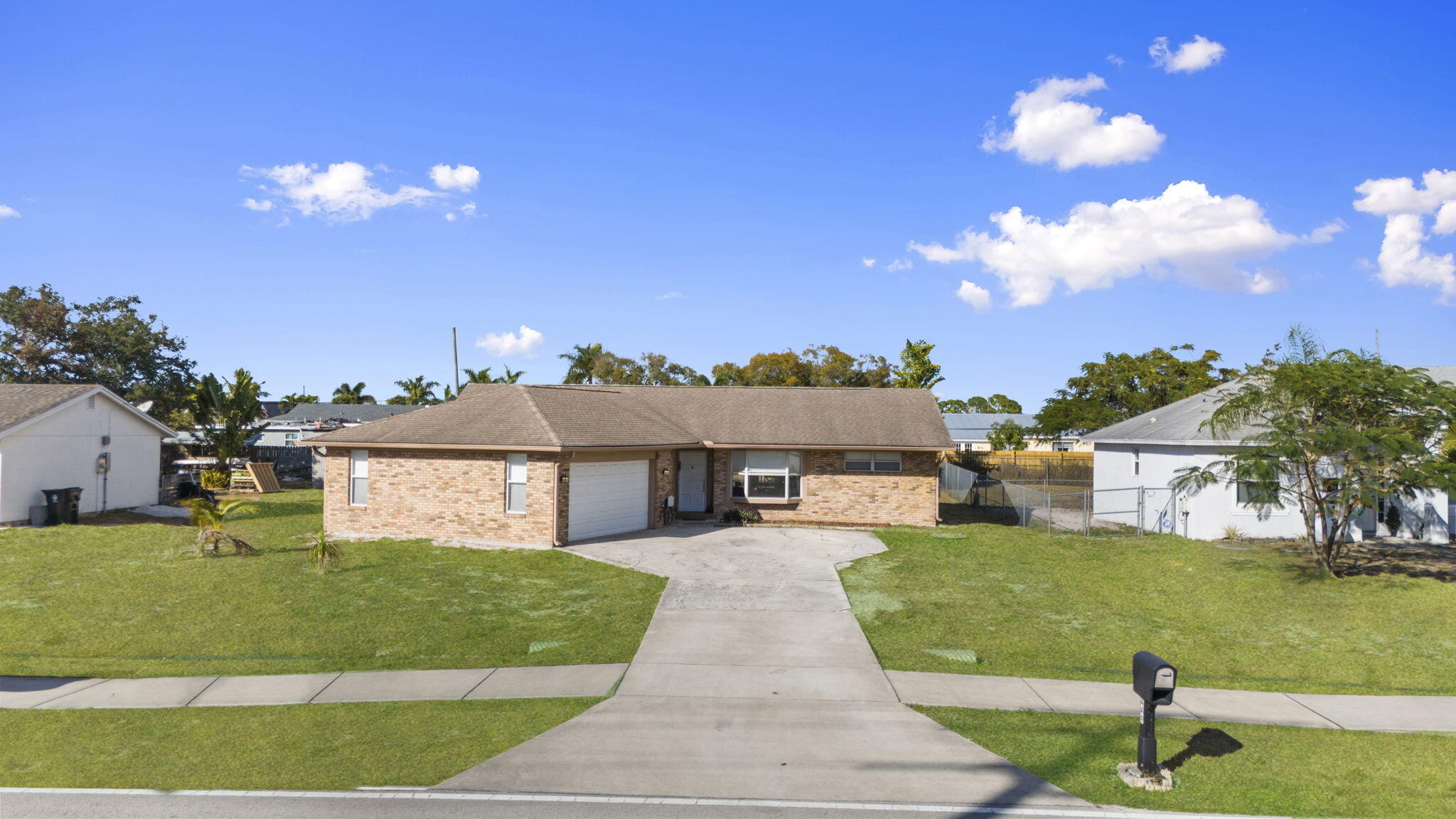 449 Se Oakridge Drive Property Photo 42