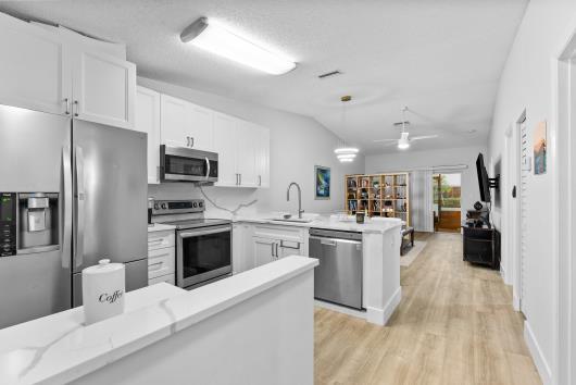 18861 Argosy Drive Property Photo 9