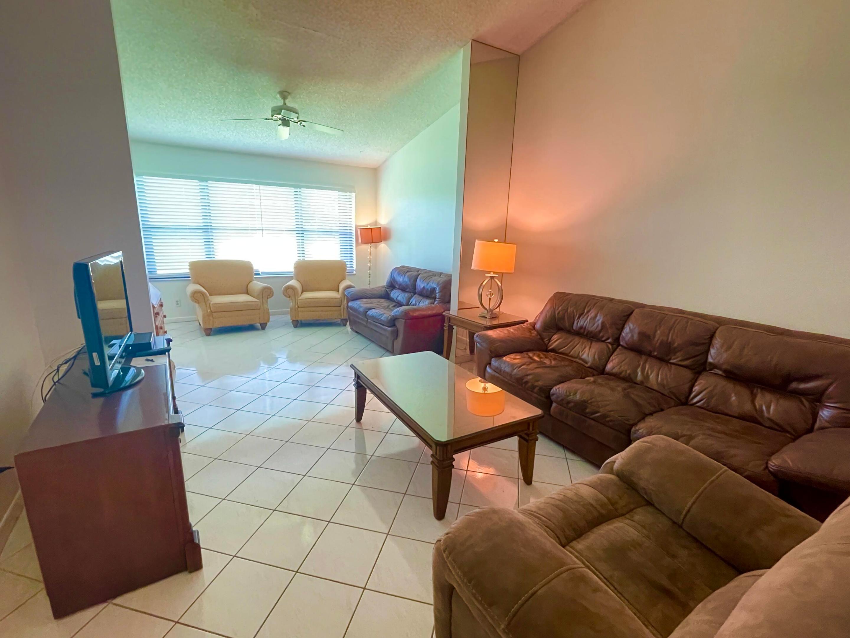 4698 Lucerne Lakes Boulevard E 203 Property Photo 8
