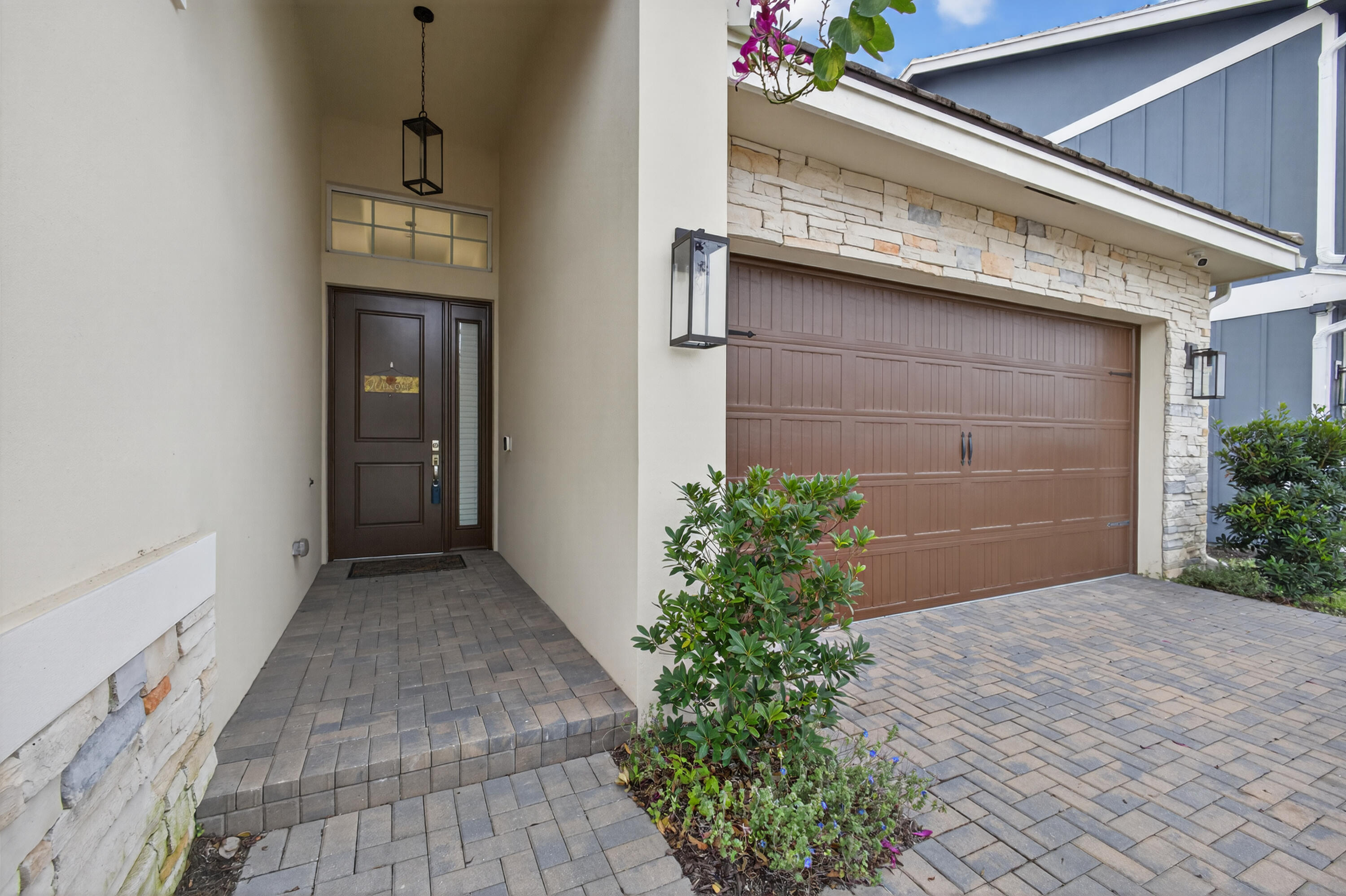1411 Thistle Place Property Photo 3
