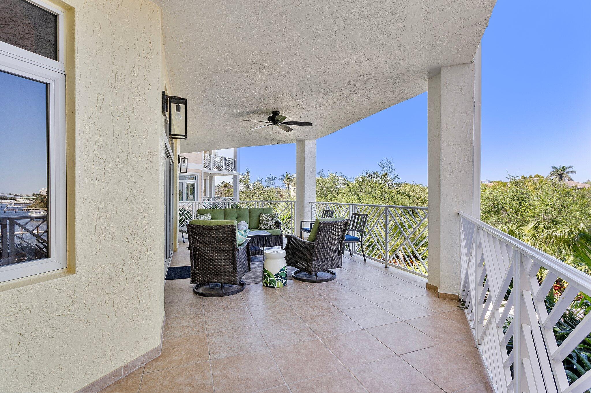 309 E Ocean Avenue 205 Property Photo 25