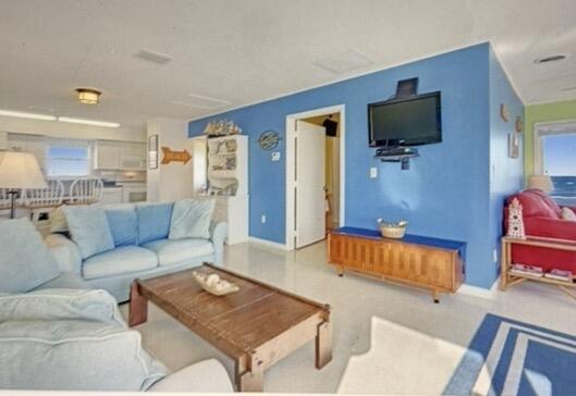 1501 Ne Ocean Boulevard 2 Property Photo 3