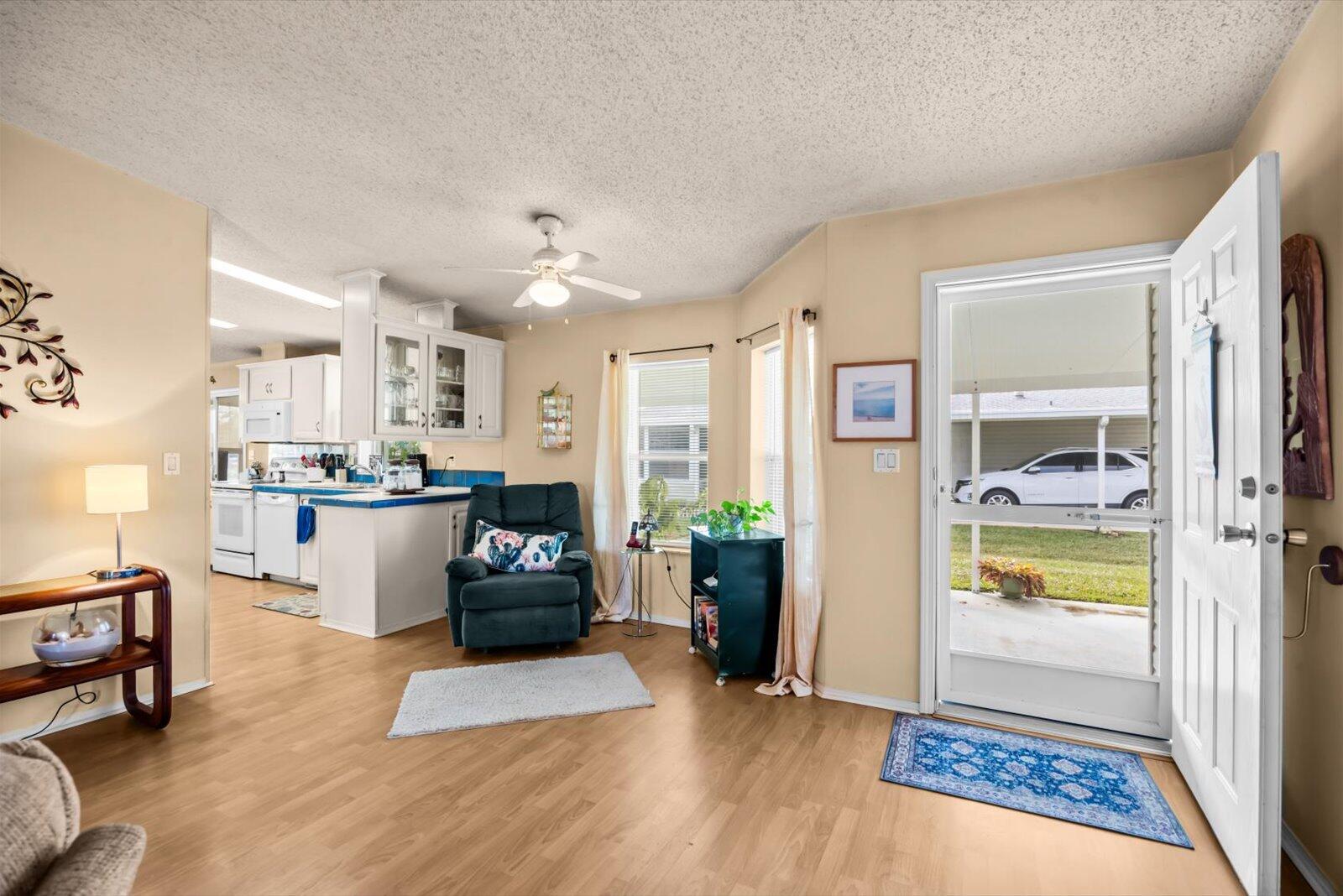 7904 Meadowlark Lane Property Photo 8