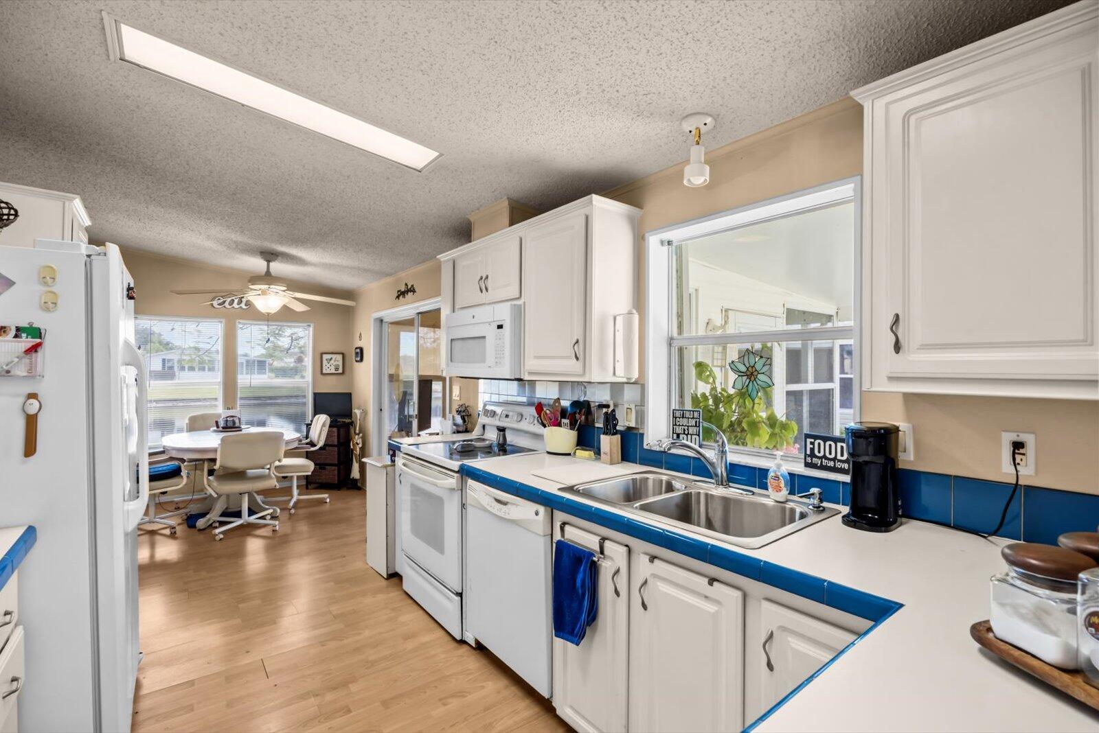 7904 Meadowlark Lane Property Photo 10