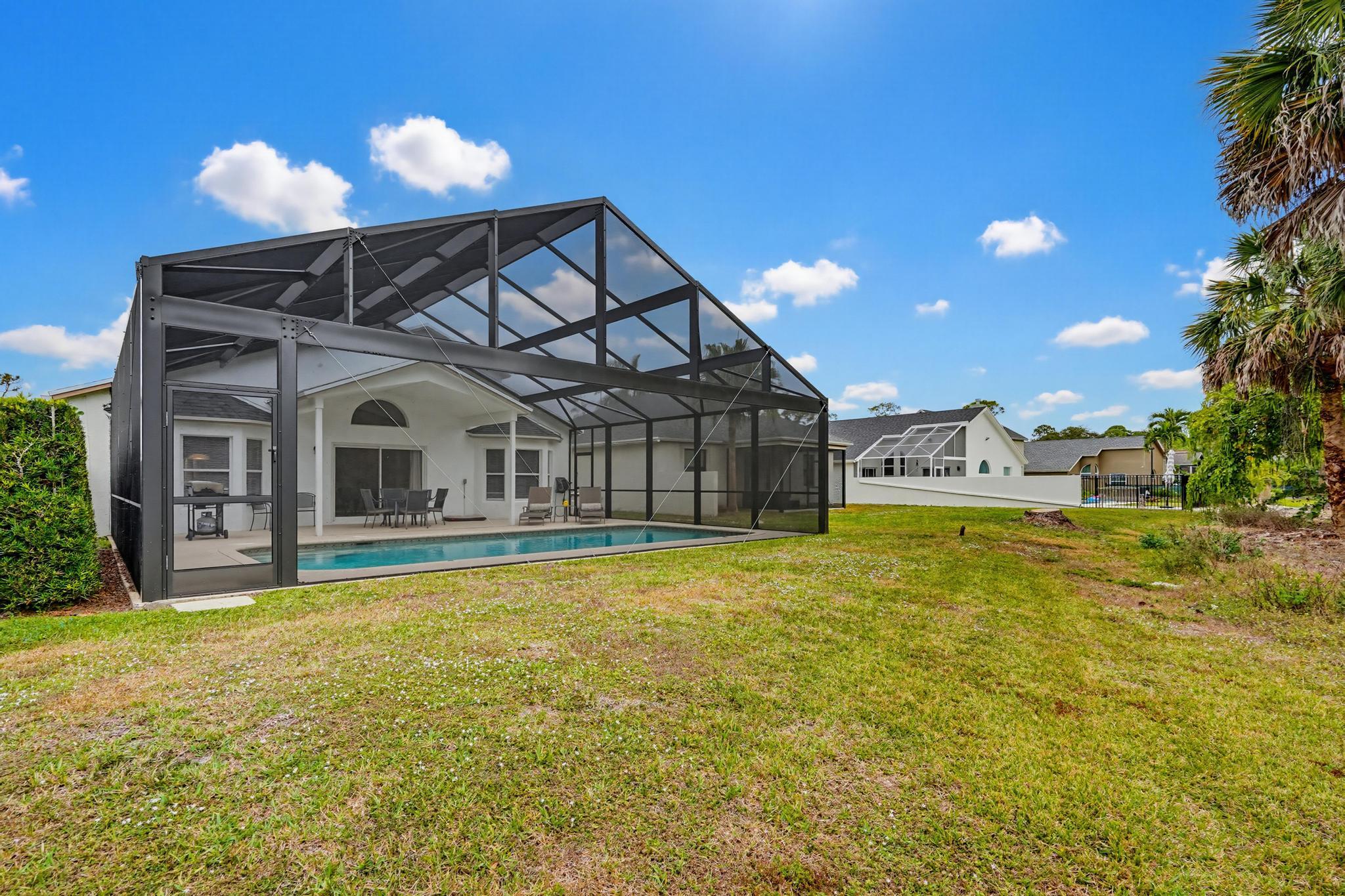 15182 Oak Chase Court Property Photo 8