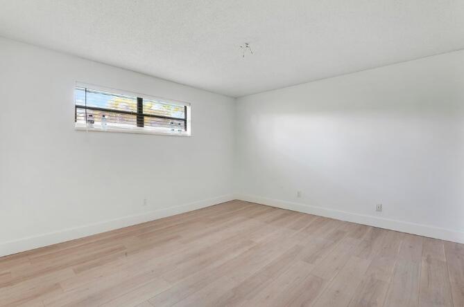360 Wilma Circle 7 Property Photo 11