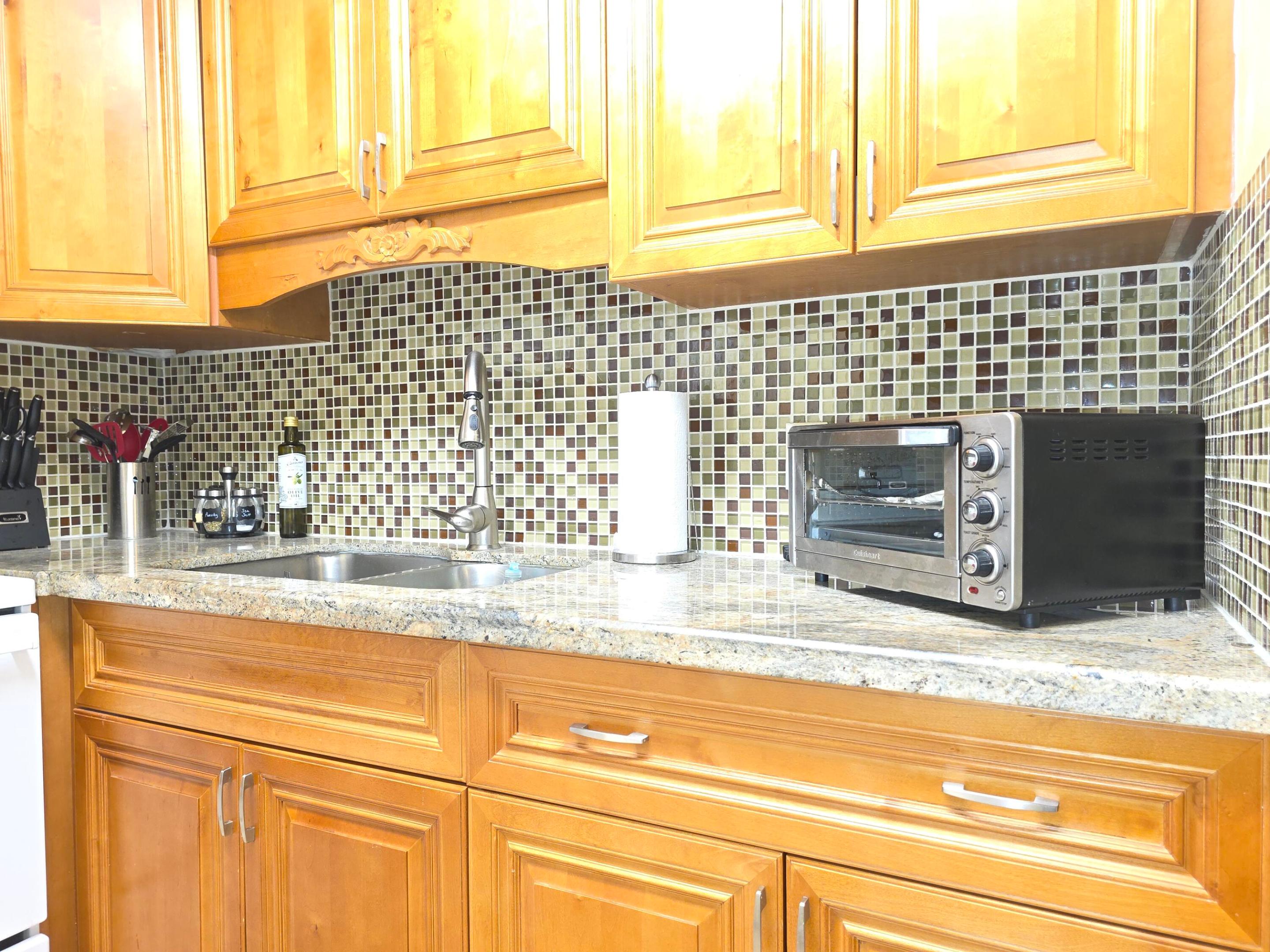 204 Kent L L Property Photo 2