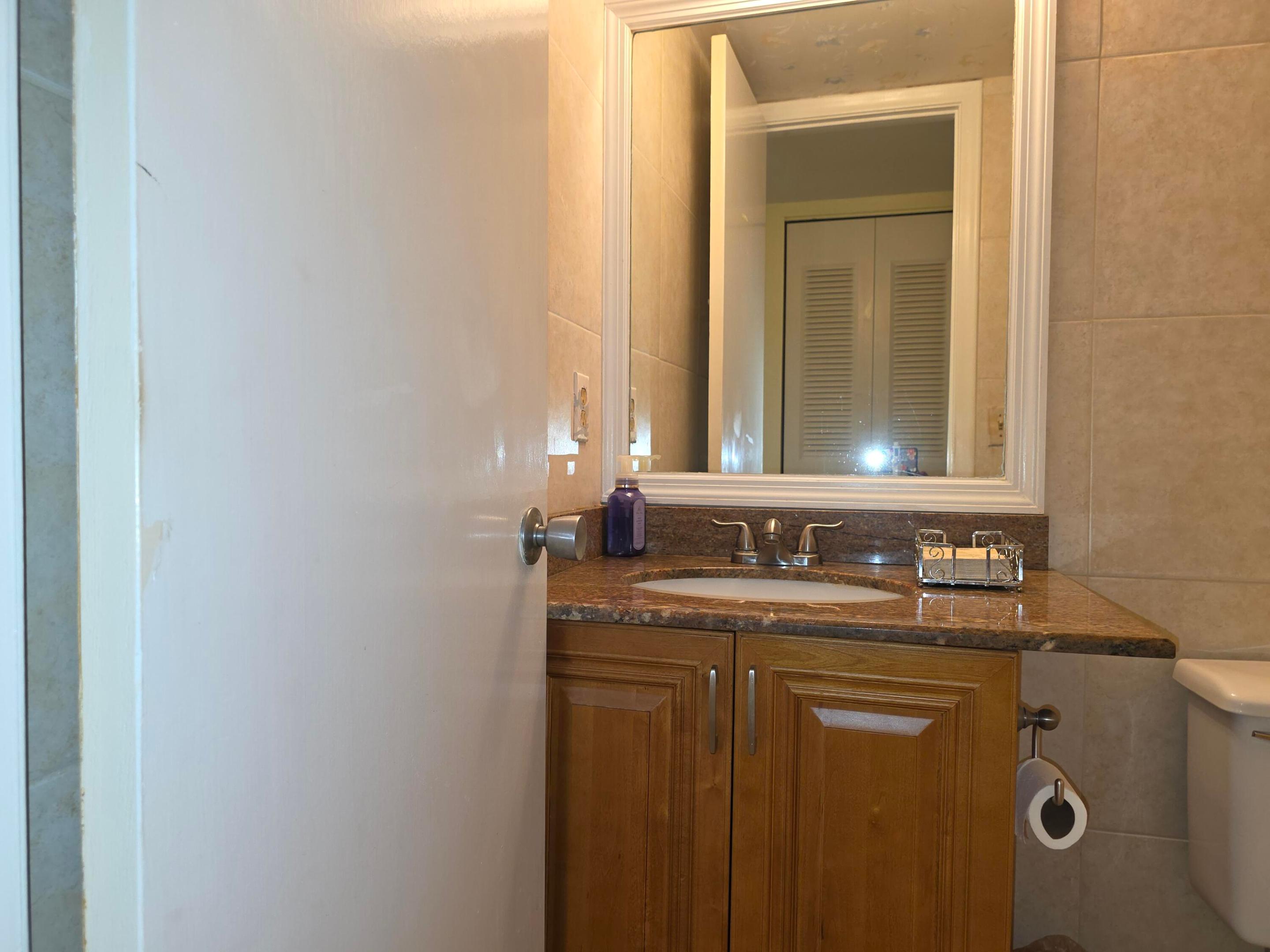 204 Kent L L Property Photo 17