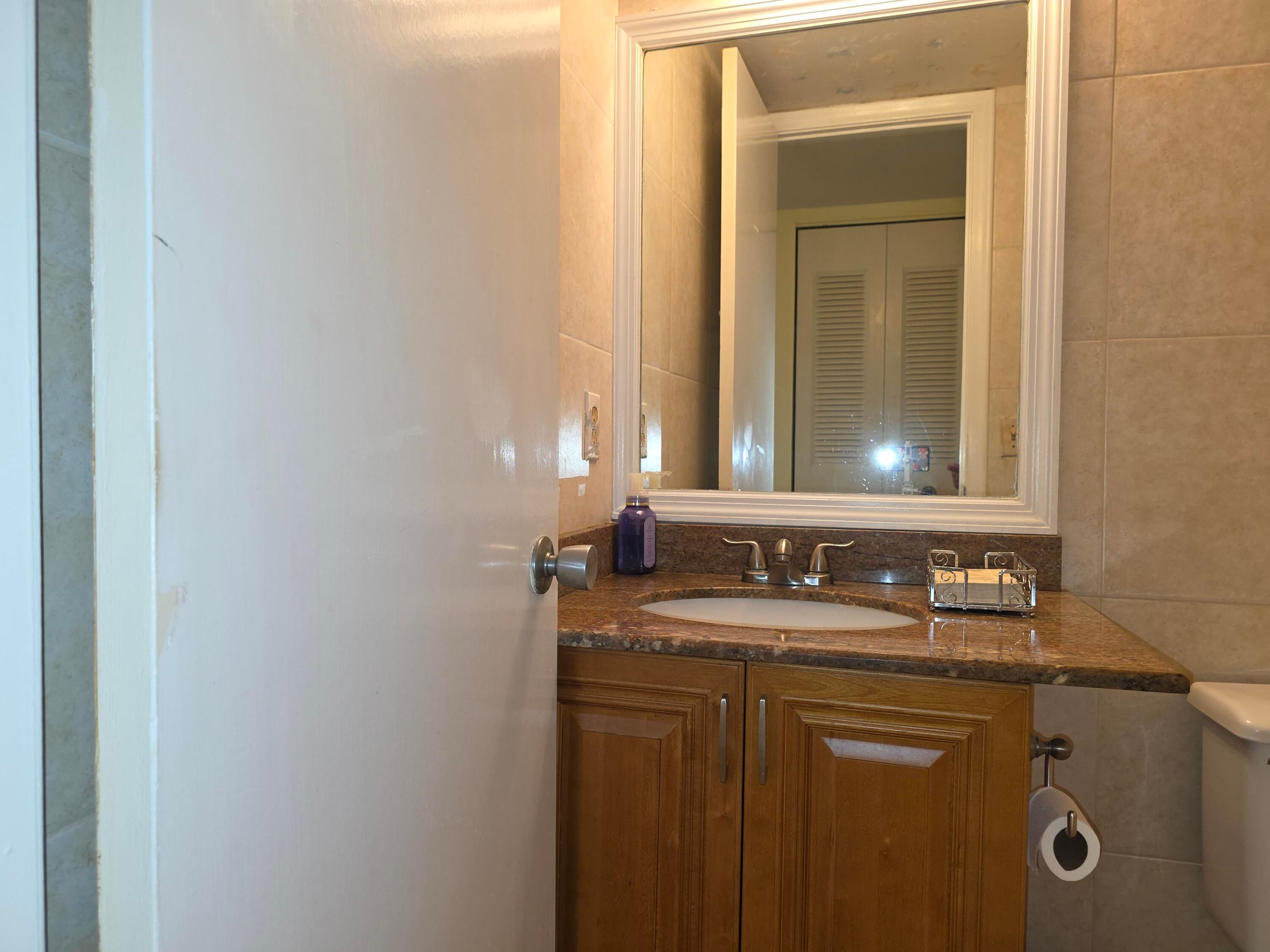 204 Kent L L Property Photo 18