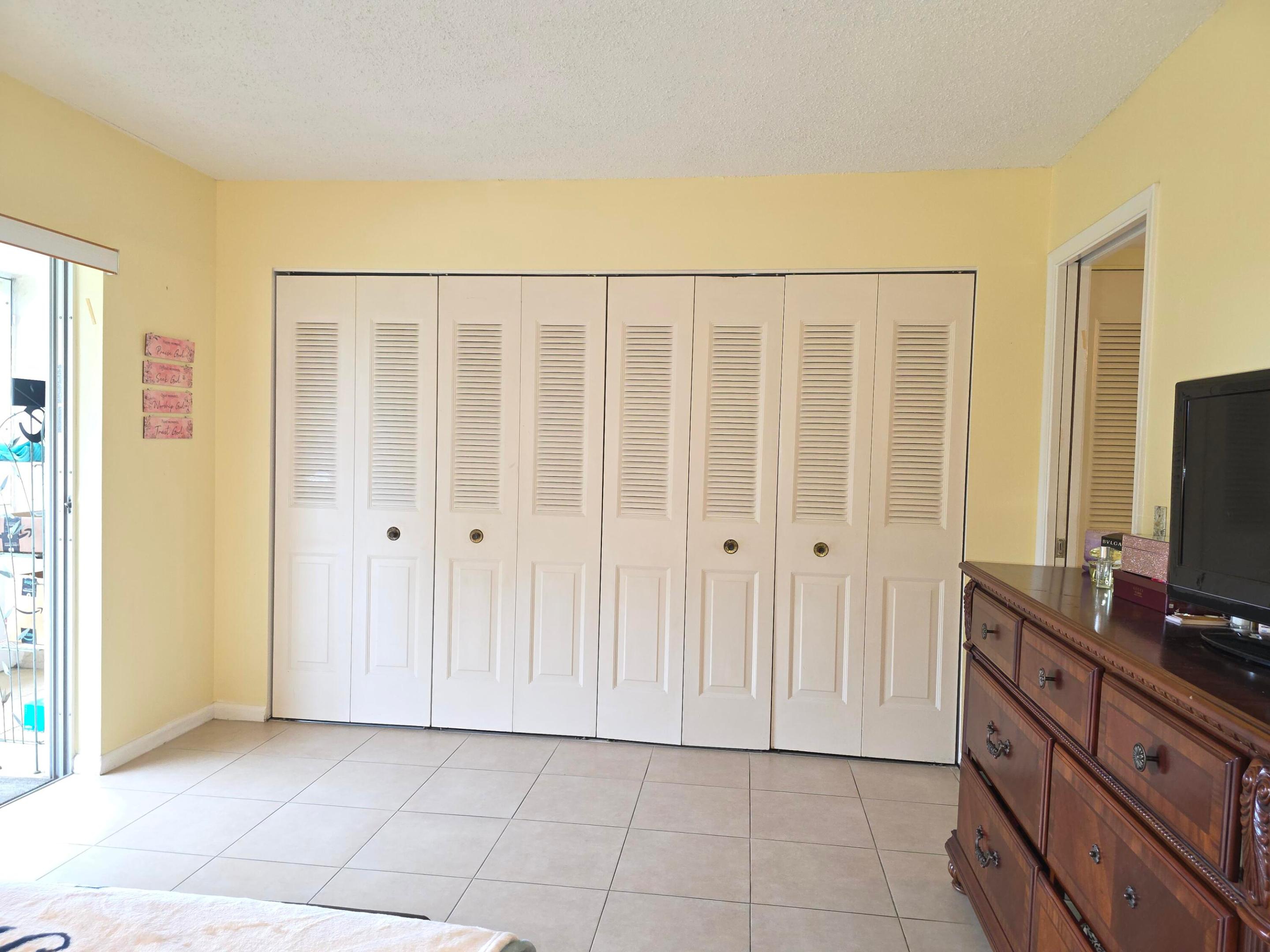 204 Kent L L Property Photo 25